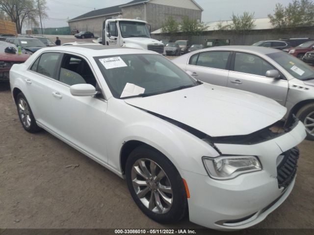 CHRYSLER 300 2017 2c3ccarg3hh648454