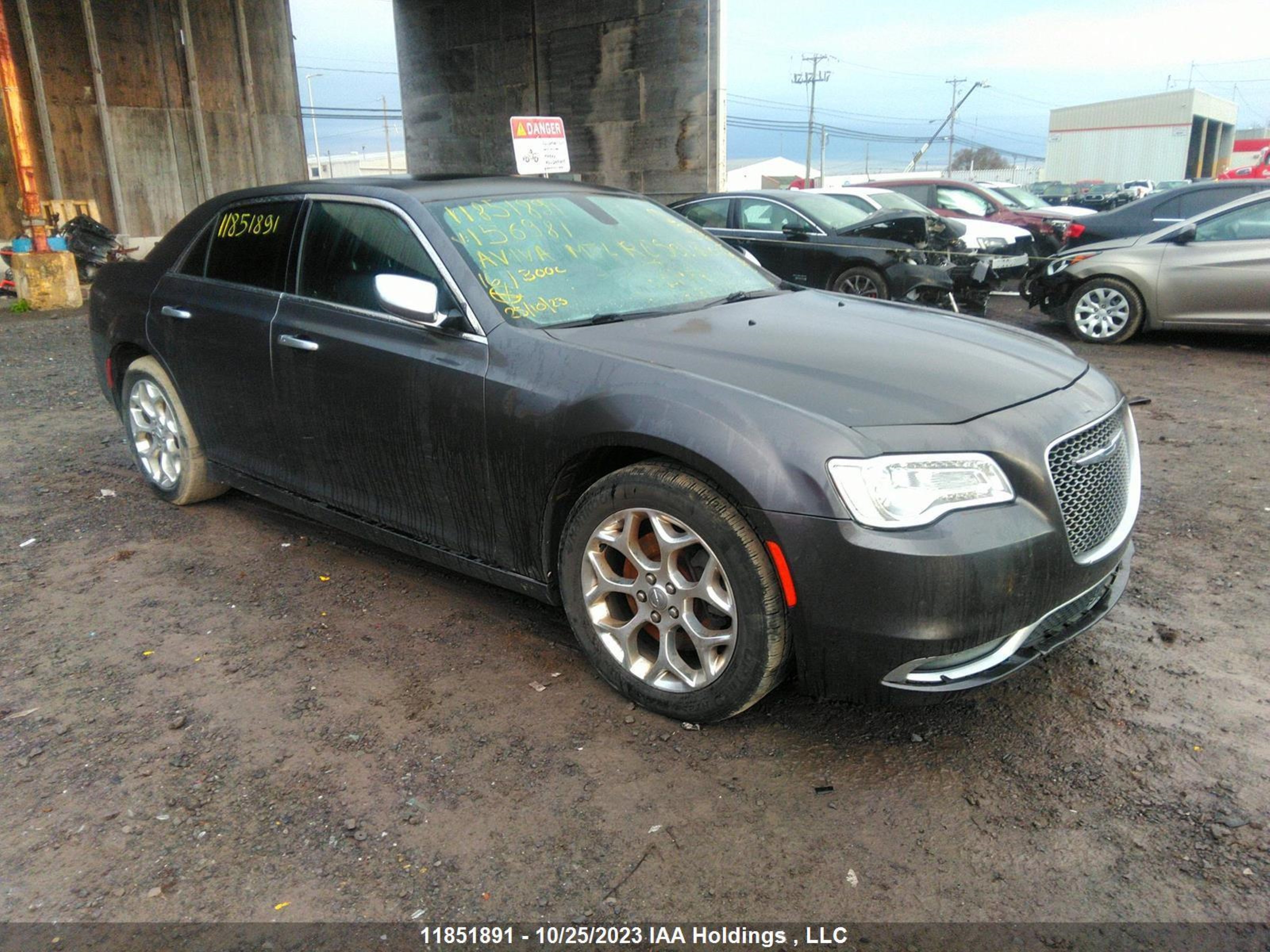 CHRYSLER 300 2016 2c3ccasg8gh156981