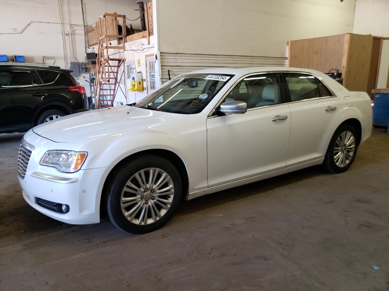 CHRYSLER 300 2013 2c3ccast1dh565882