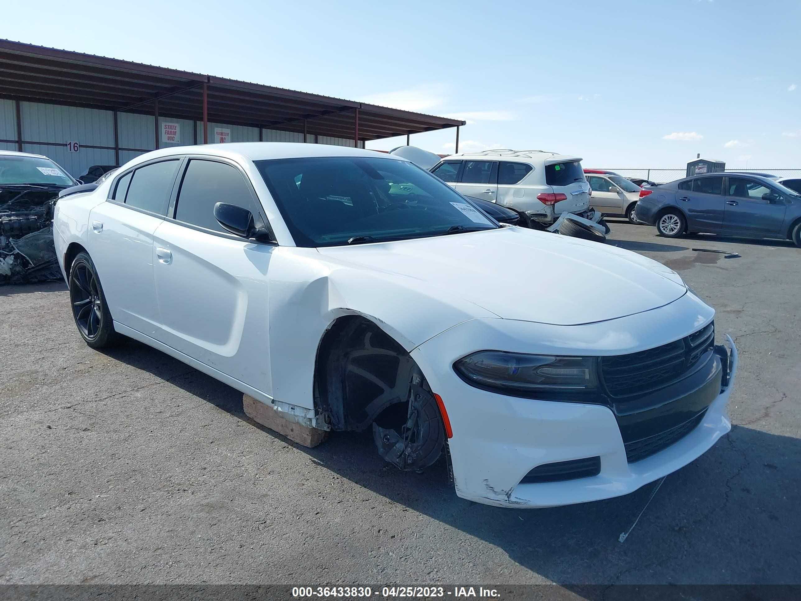 DODGE CHARGER 2018 2c3cdxbg1jh143979