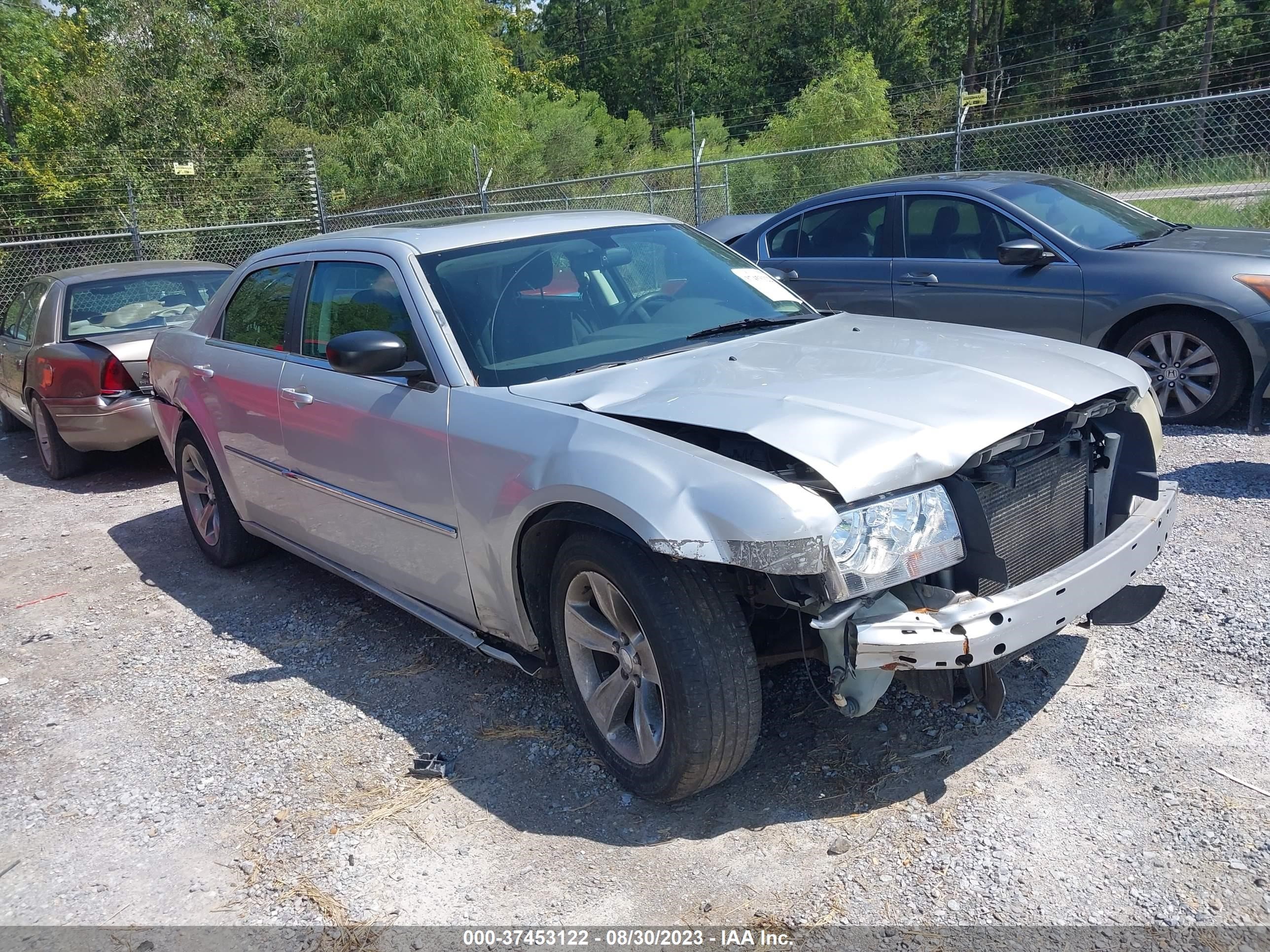 CHRYSLER 300 2009 2c3ka43d29h555735