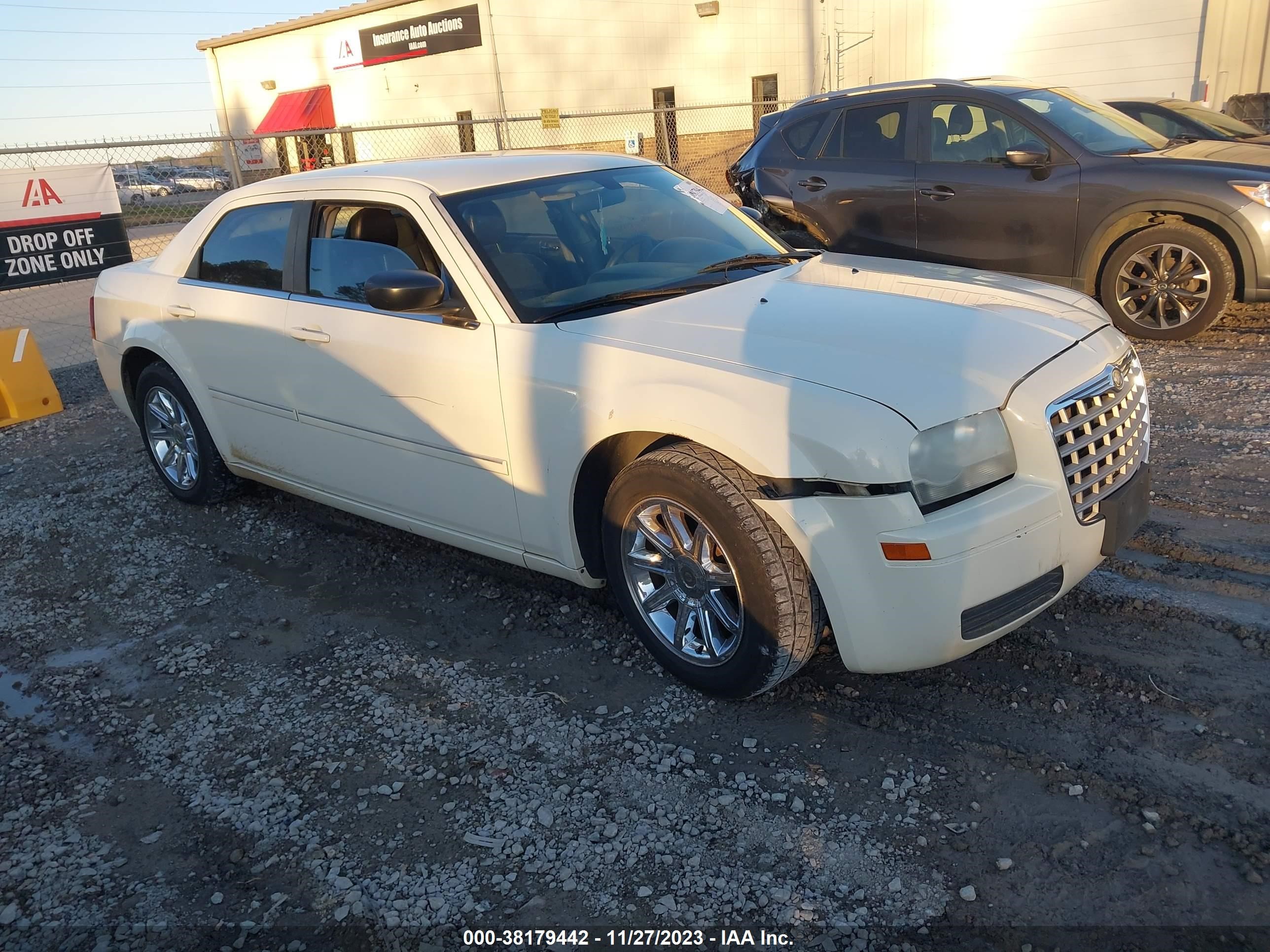 CHRYSLER 300 2007 2c3ka43r07h618999