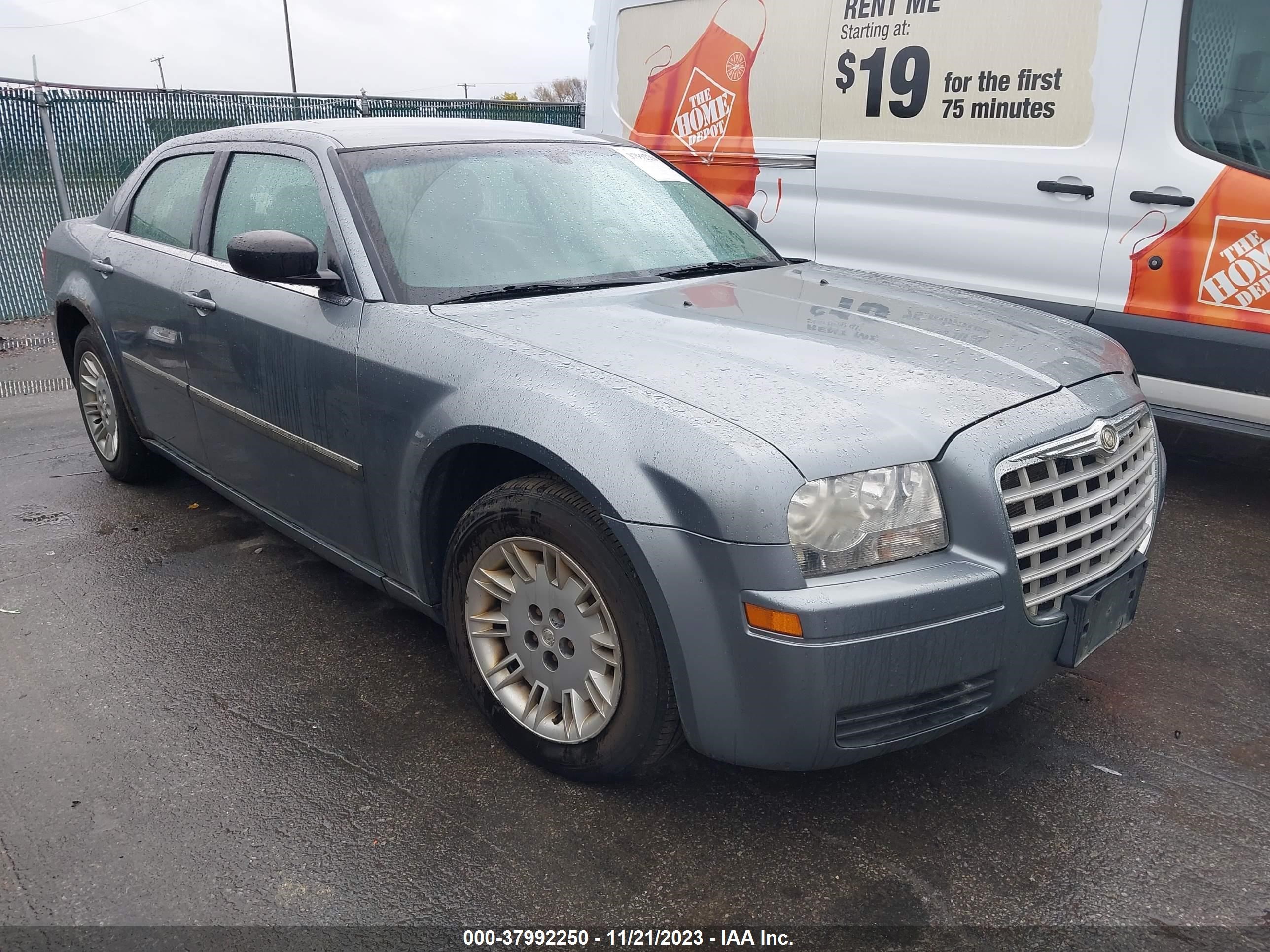 CHRYSLER 300 2007 2c3ka43r07h785718