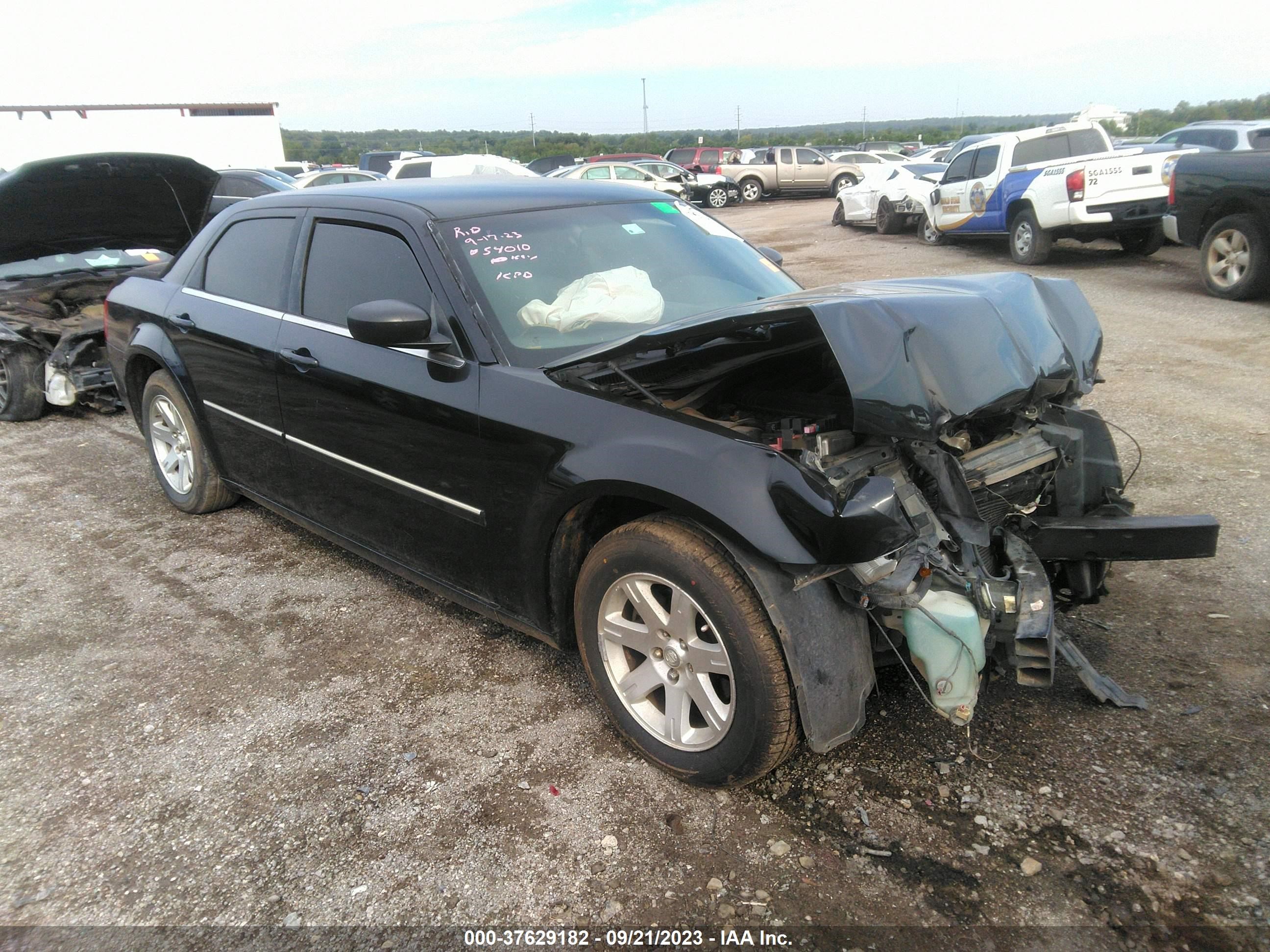 CHRYSLER 300 2007 2c3ka43r27h799880