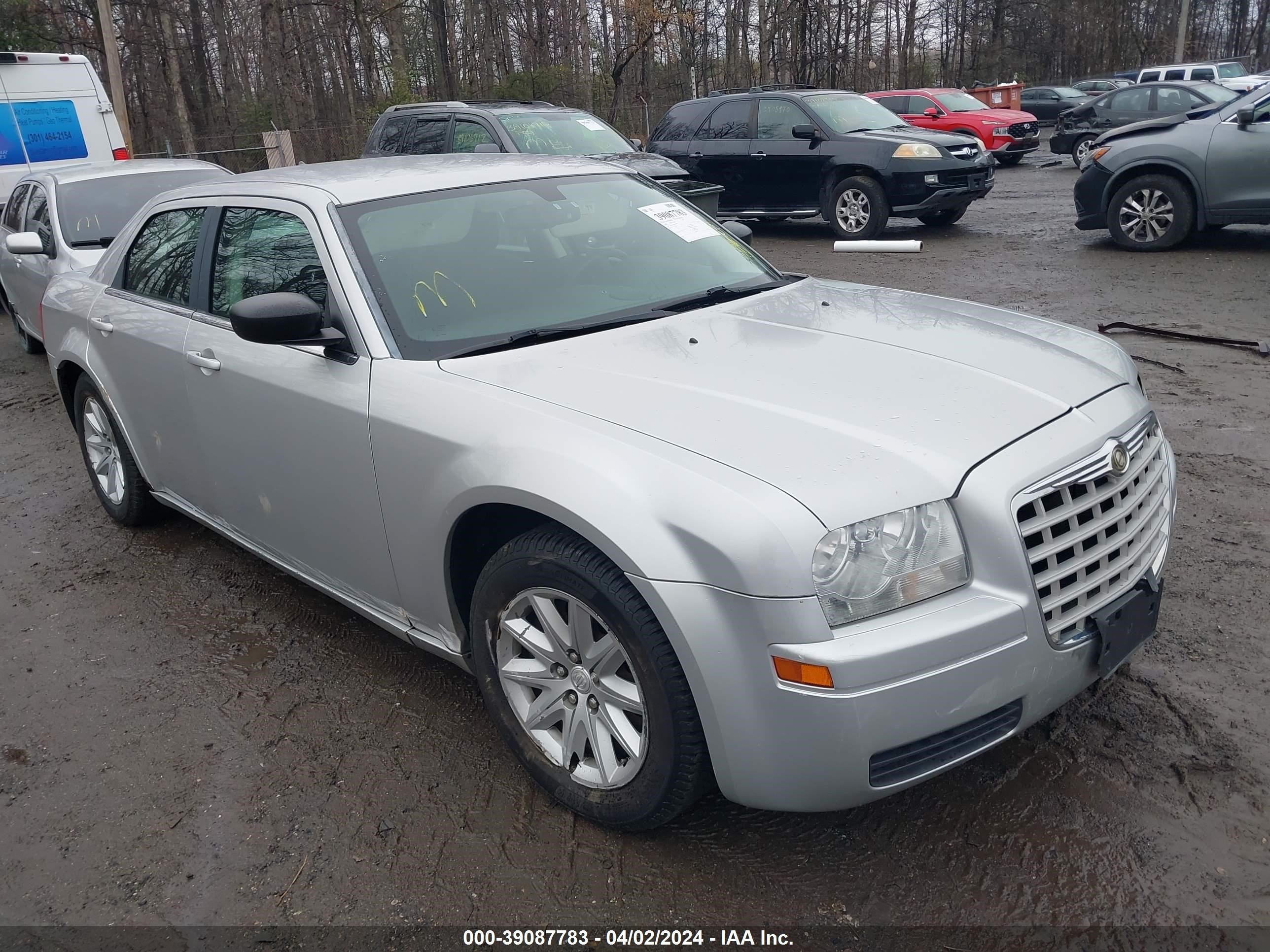 CHRYSLER 300 2008 2c3ka43r28h258488