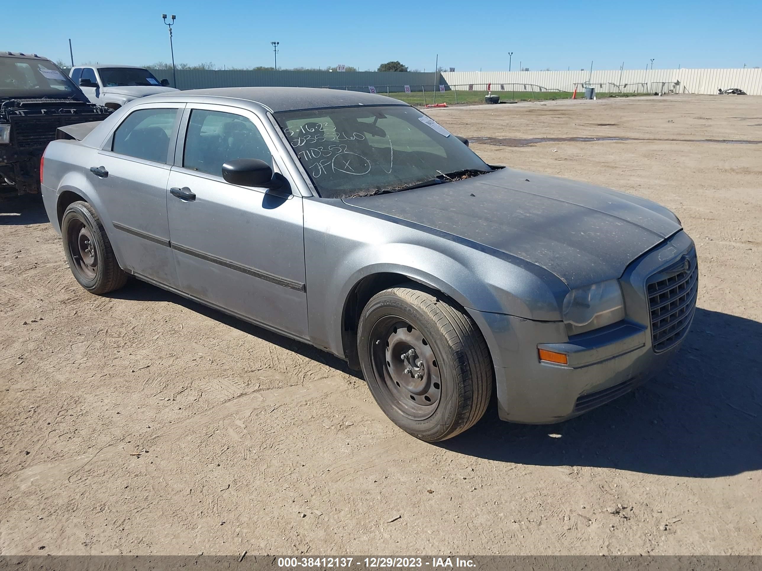 CHRYSLER 300 2007 2c3ka43r57h710352