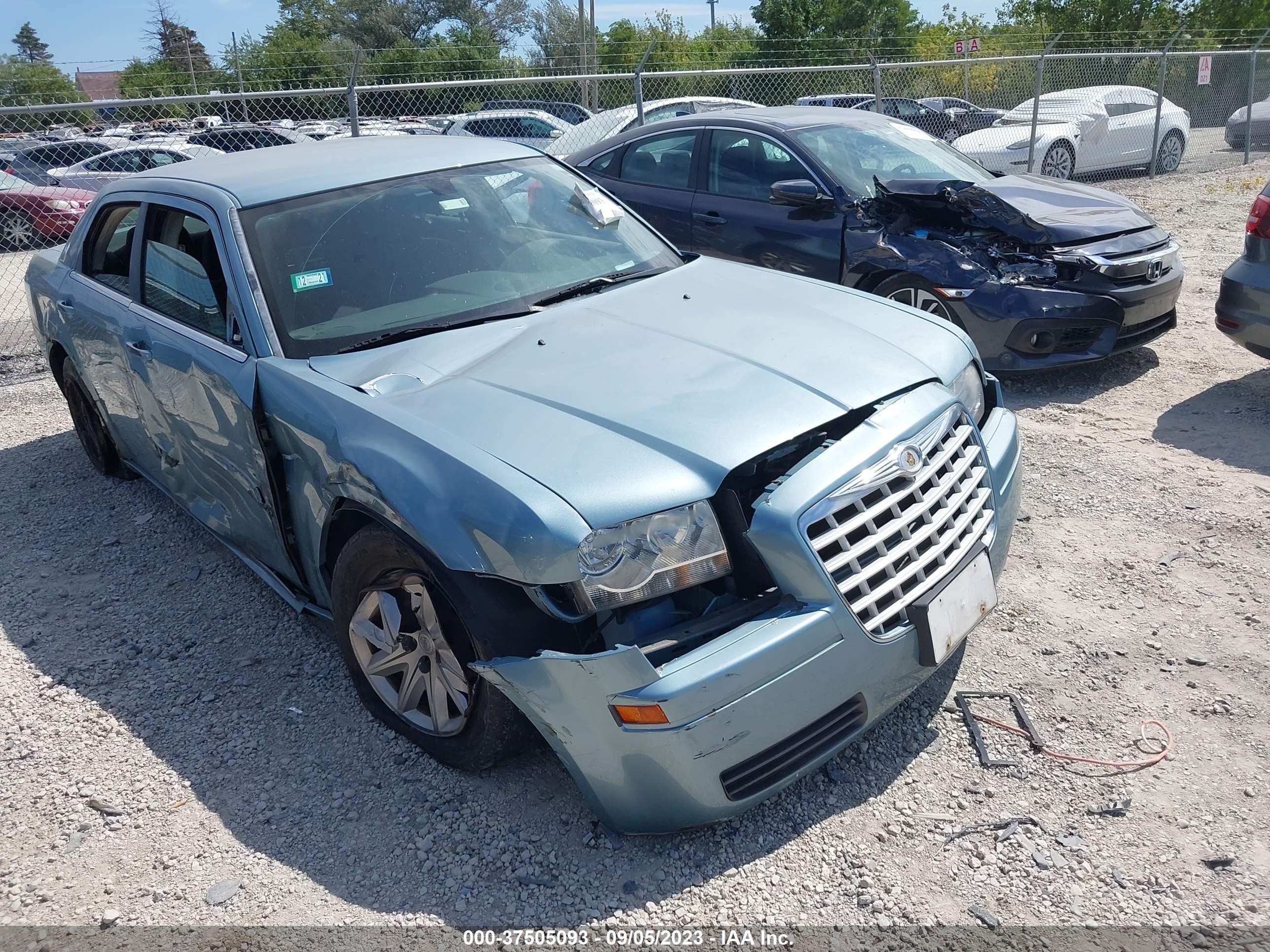 CHRYSLER 300 2008 2c3ka43r58h165898