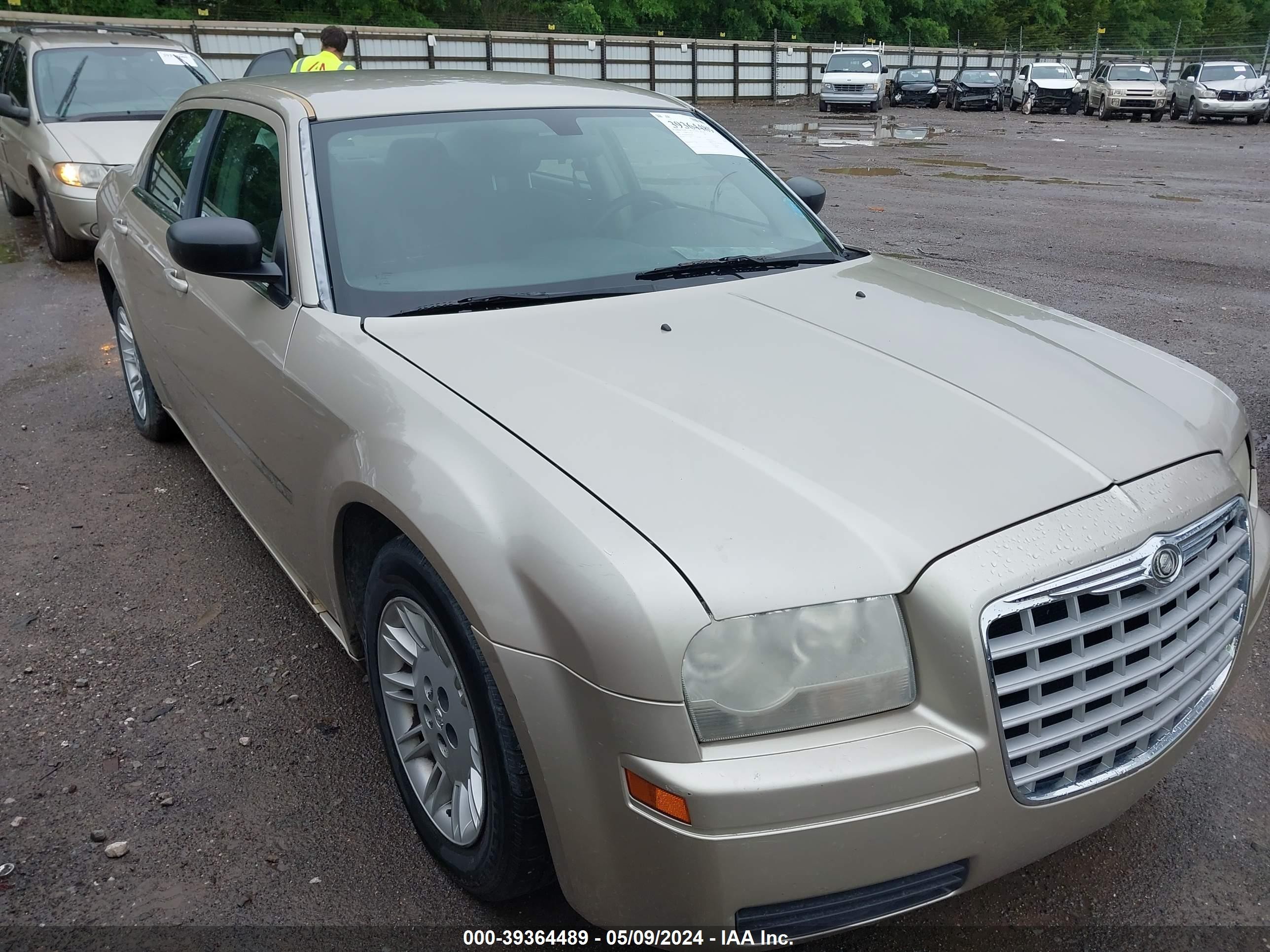 CHRYSLER 300 2006 2c3ka43r76h366425