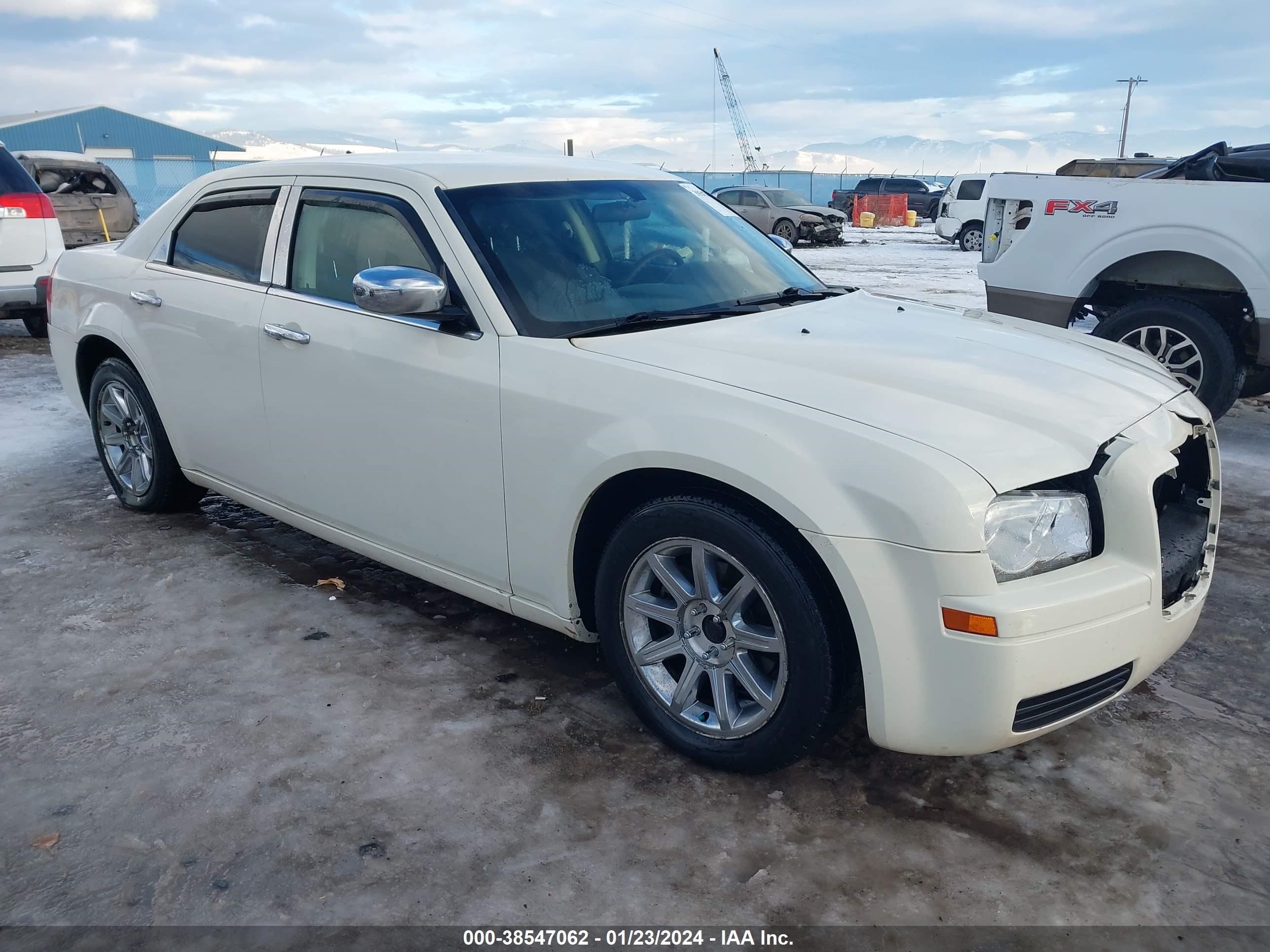 CHRYSLER 300 2008 2c3ka43r78h141621