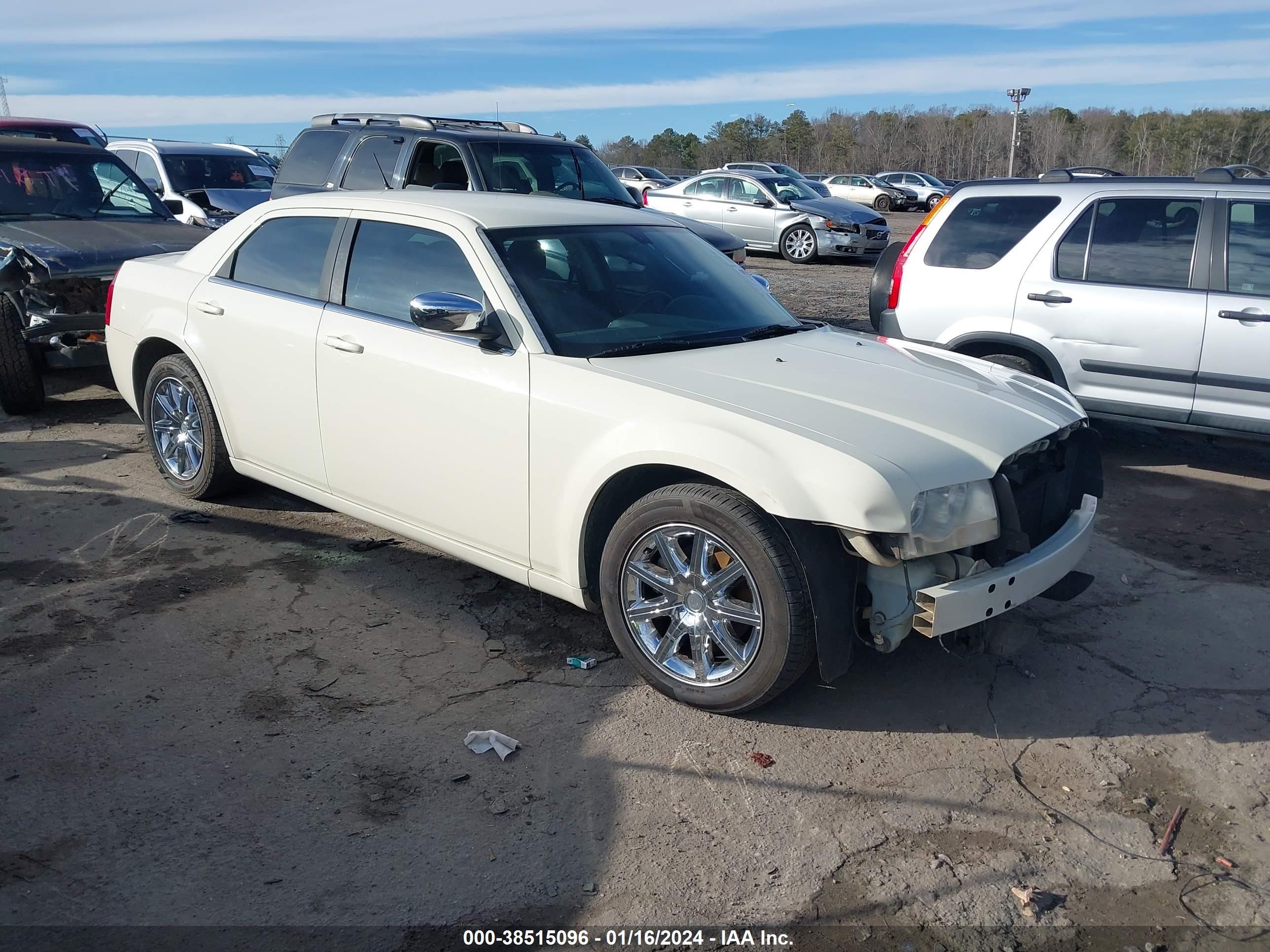 CHRYSLER 300 2008 2c3ka43r88h122706