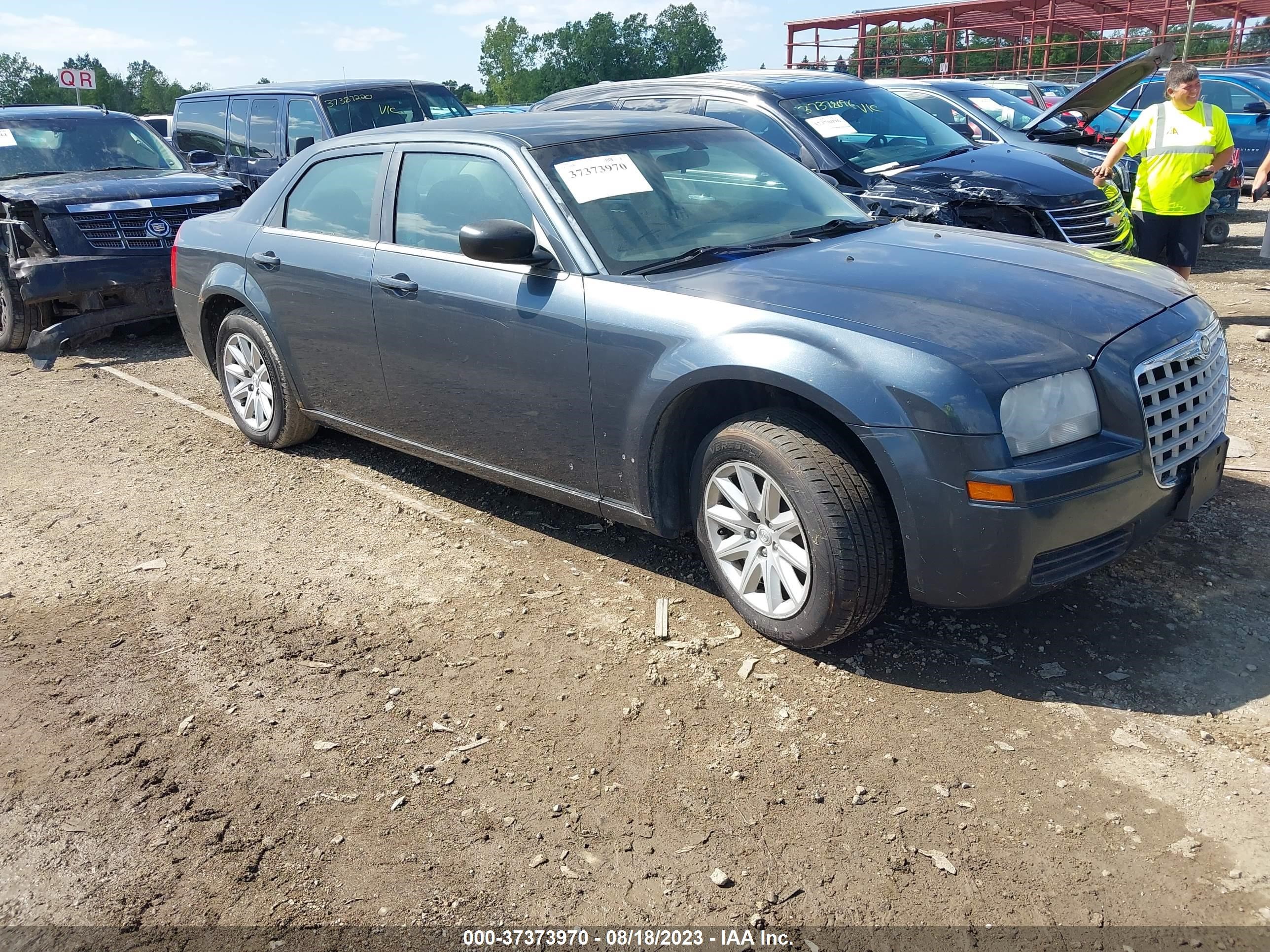 CHRYSLER 300 2008 2c3ka43r98h176239