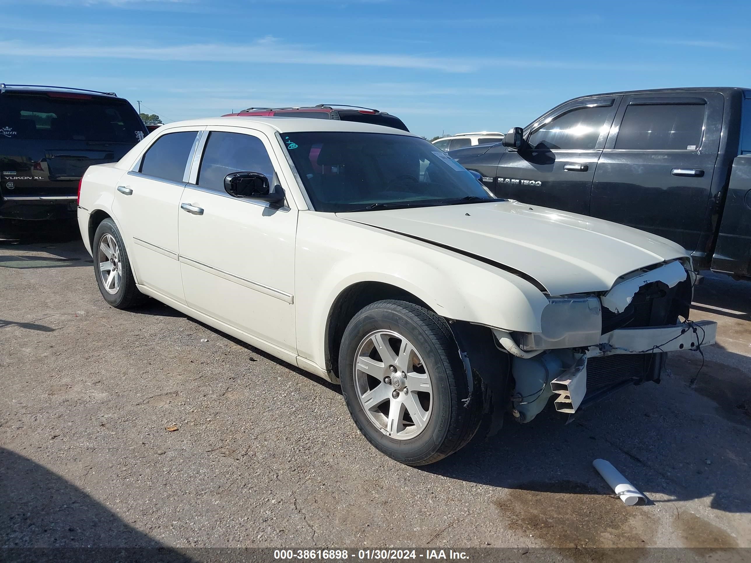 CHRYSLER 300 2006 2c3ka53g06h384818