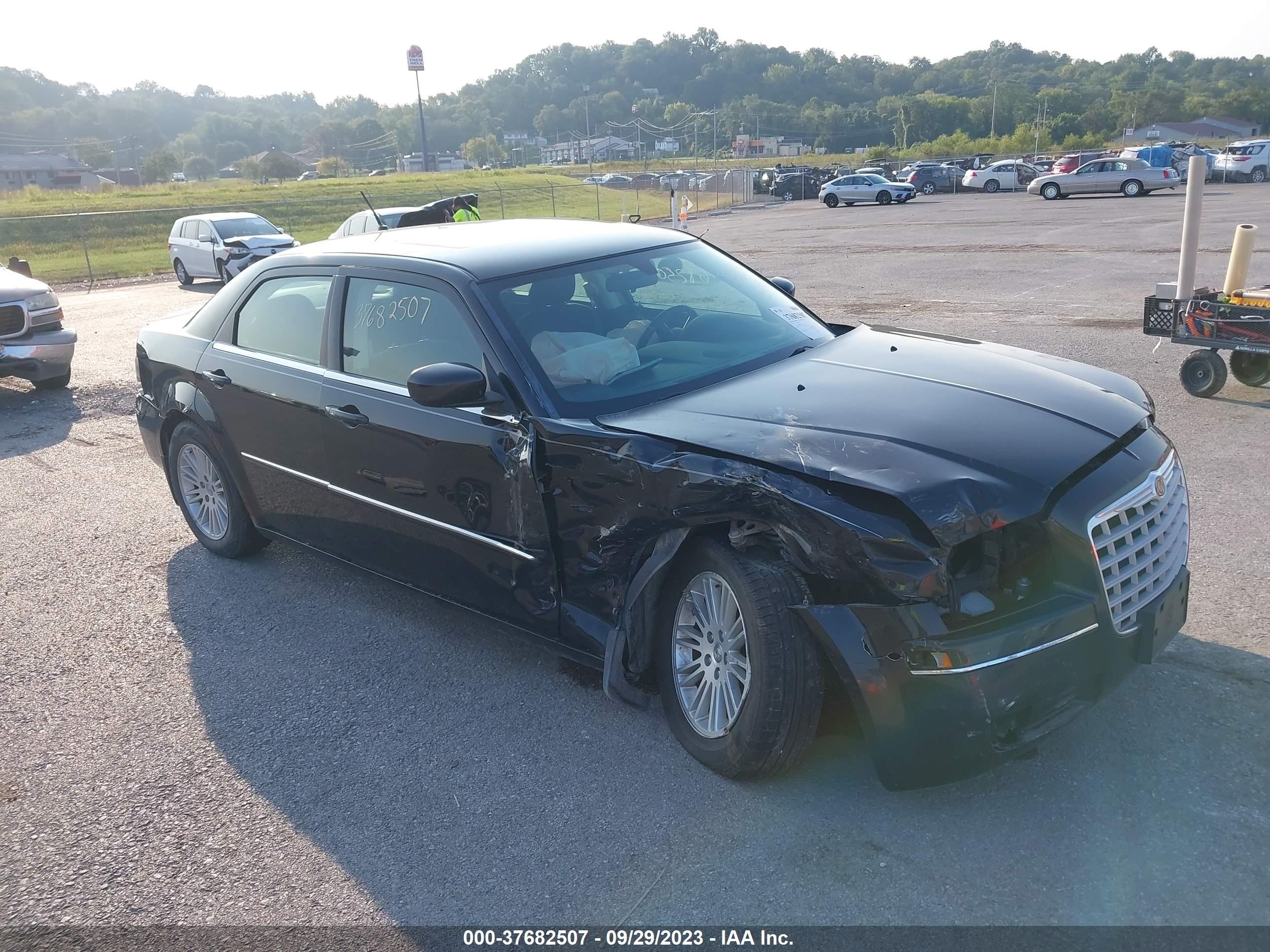 CHRYSLER 300 2008 2c3ka53g18h241931