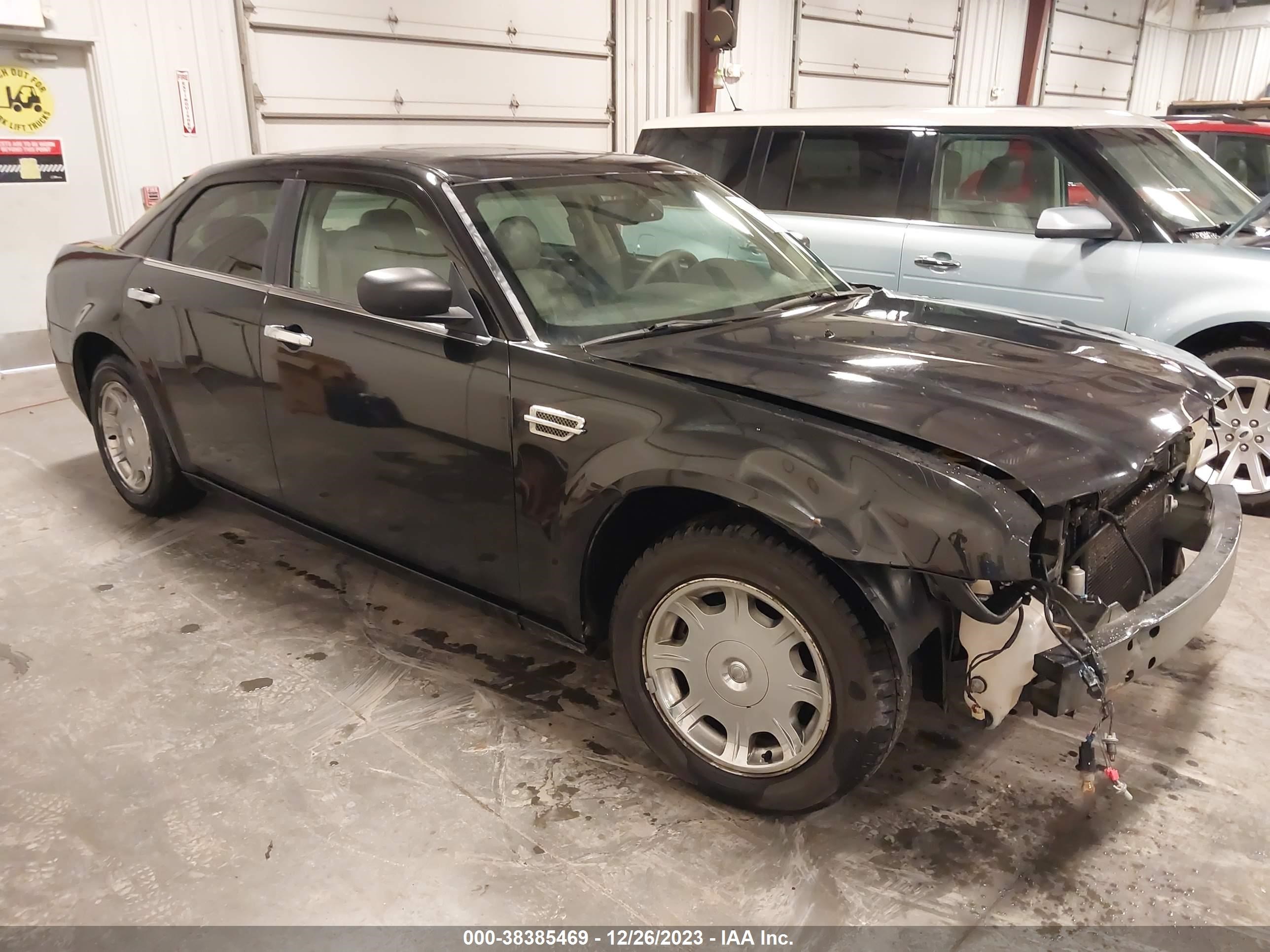 CHRYSLER 300 2007 2c3ka53g27h612898