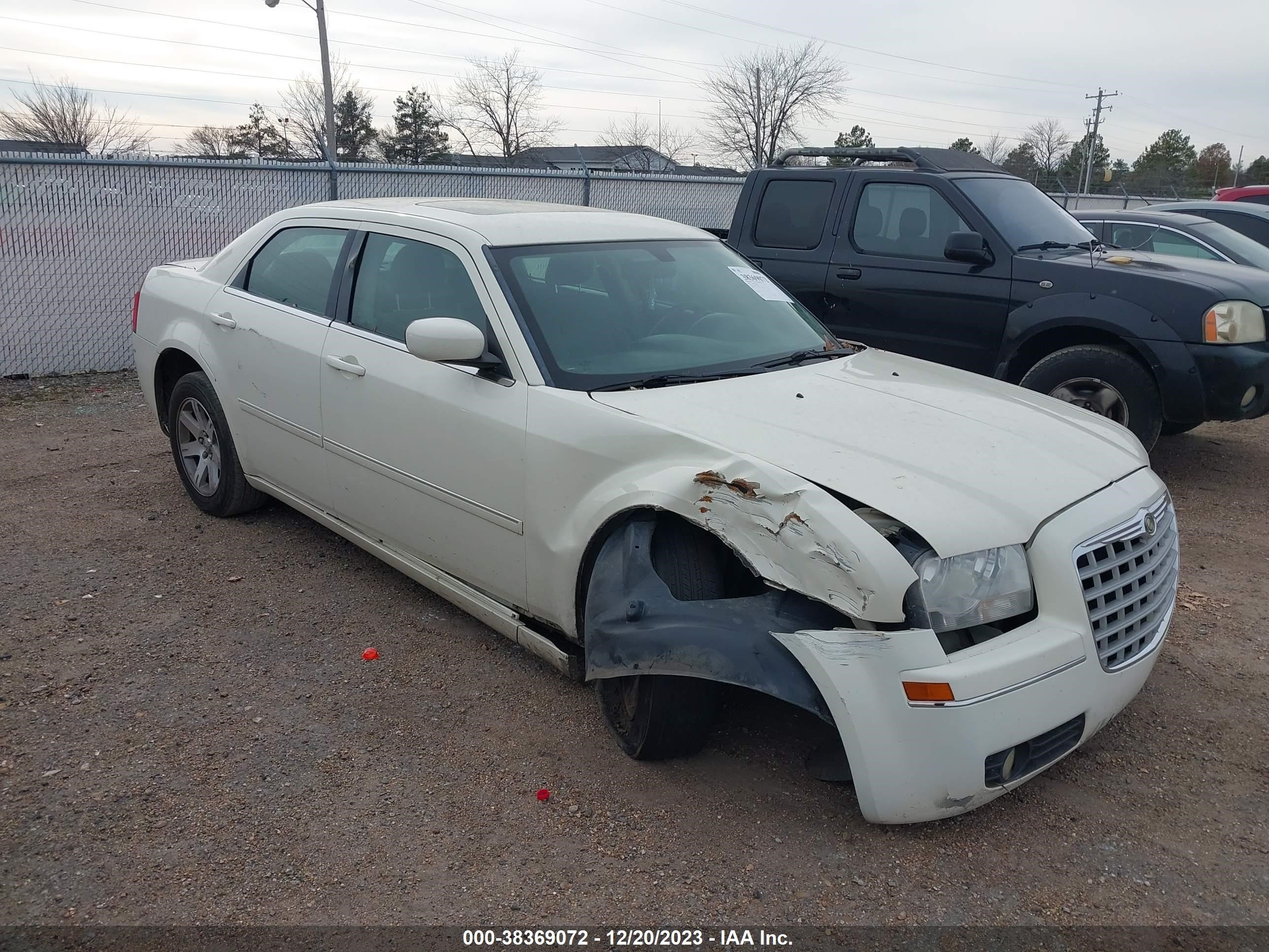 CHRYSLER 300 2007 2c3ka53g37h771848