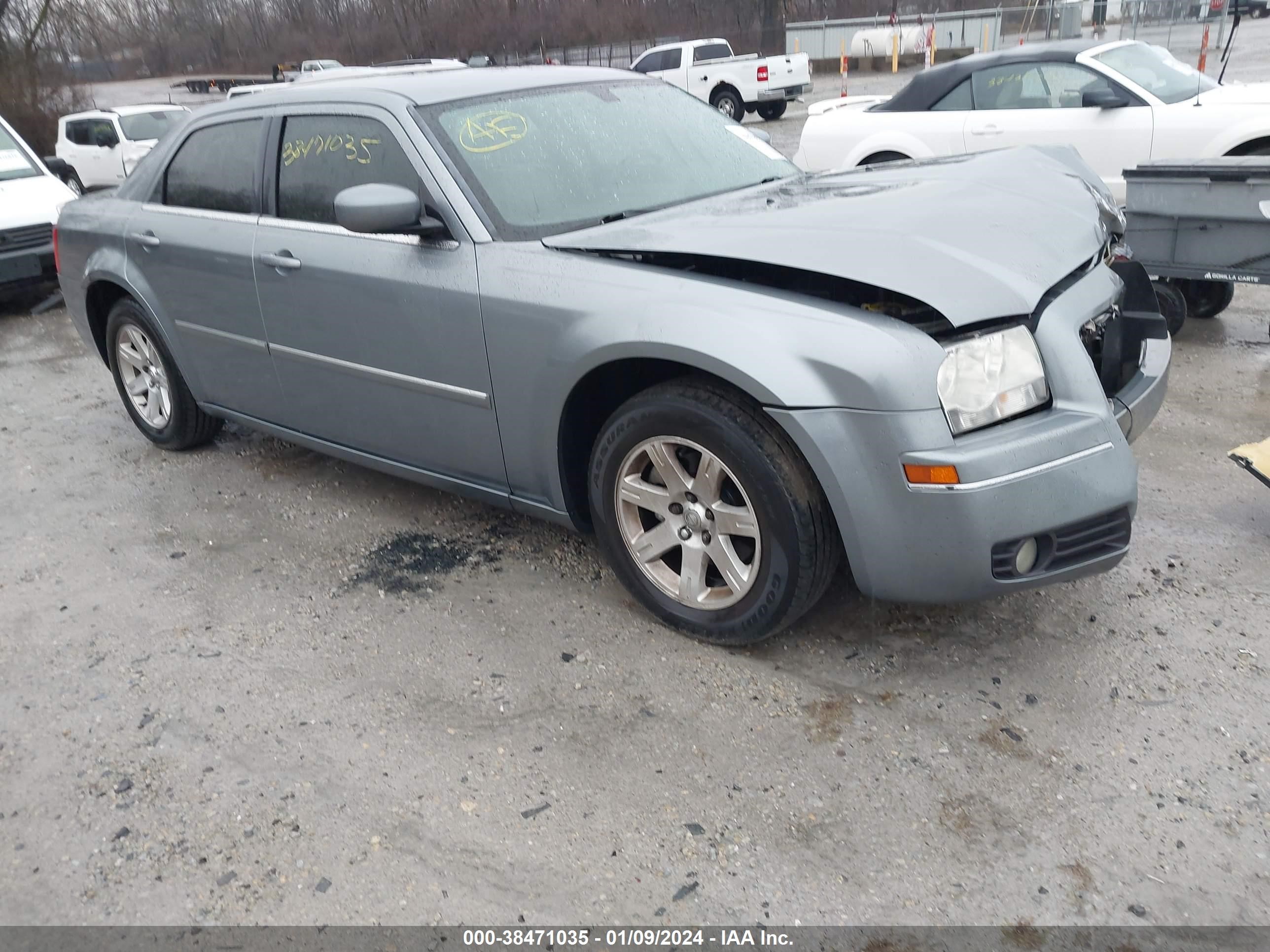 CHRYSLER 300 2007 2c3ka53g37h835421