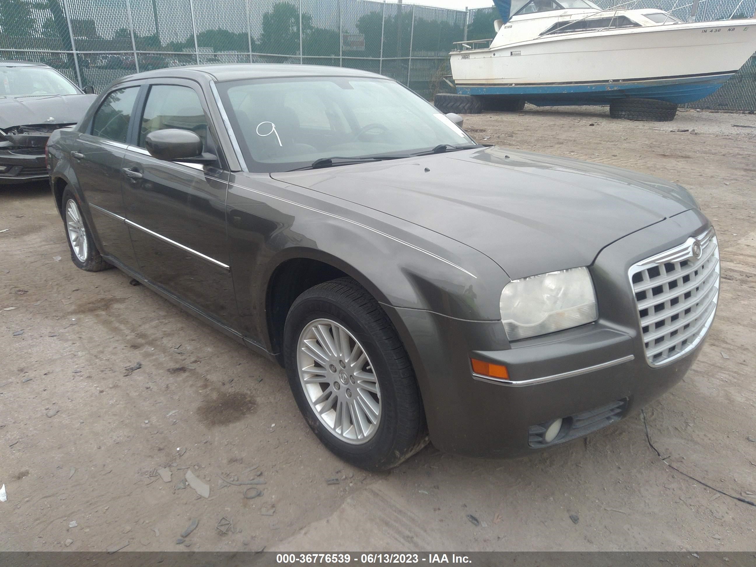 CHRYSLER 300 2008 2c3ka53g48h257816