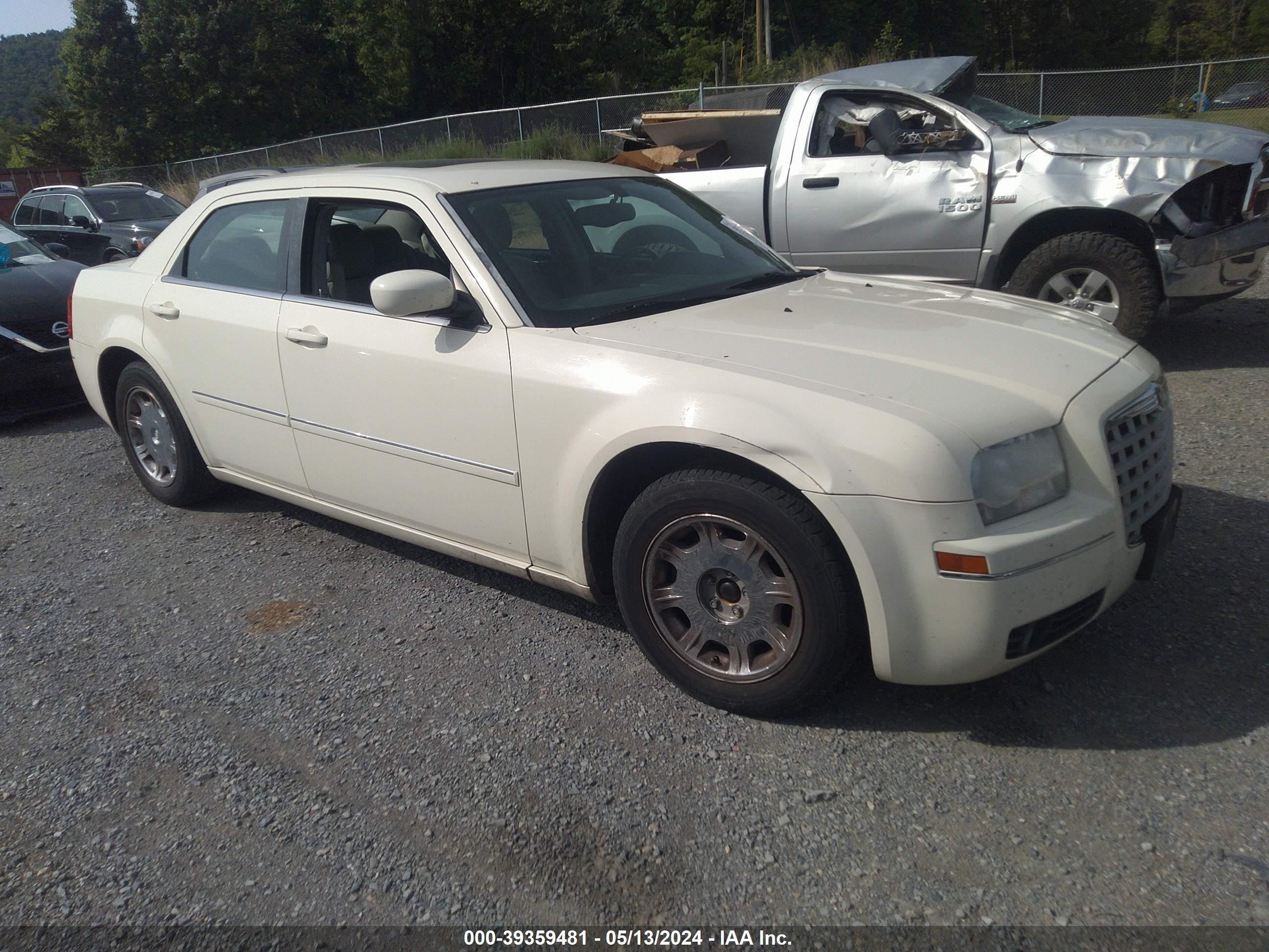 CHRYSLER 300 2006 2c3ka53g66h111284