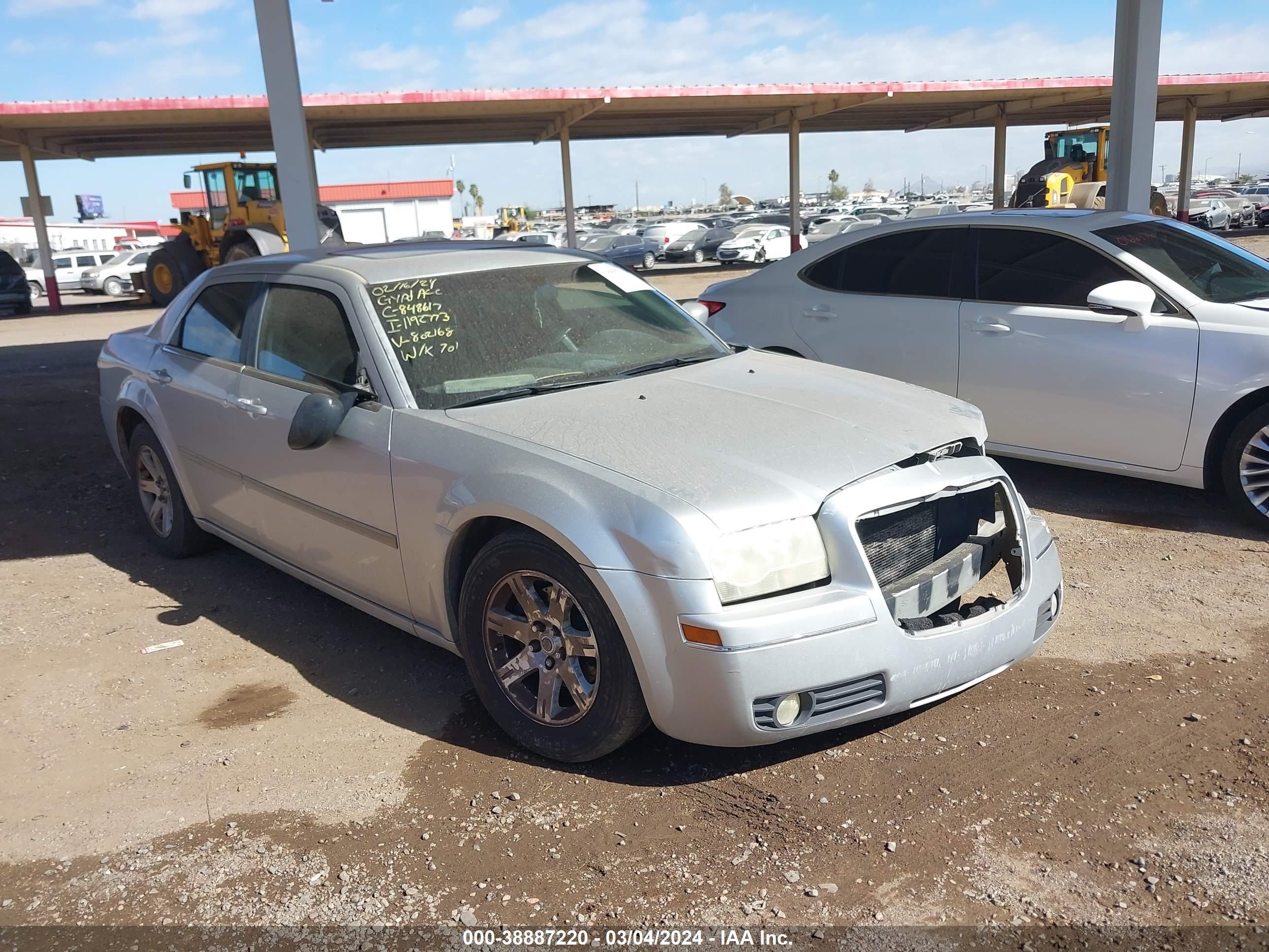 CHRYSLER 300 2007 2c3ka53g67h802168