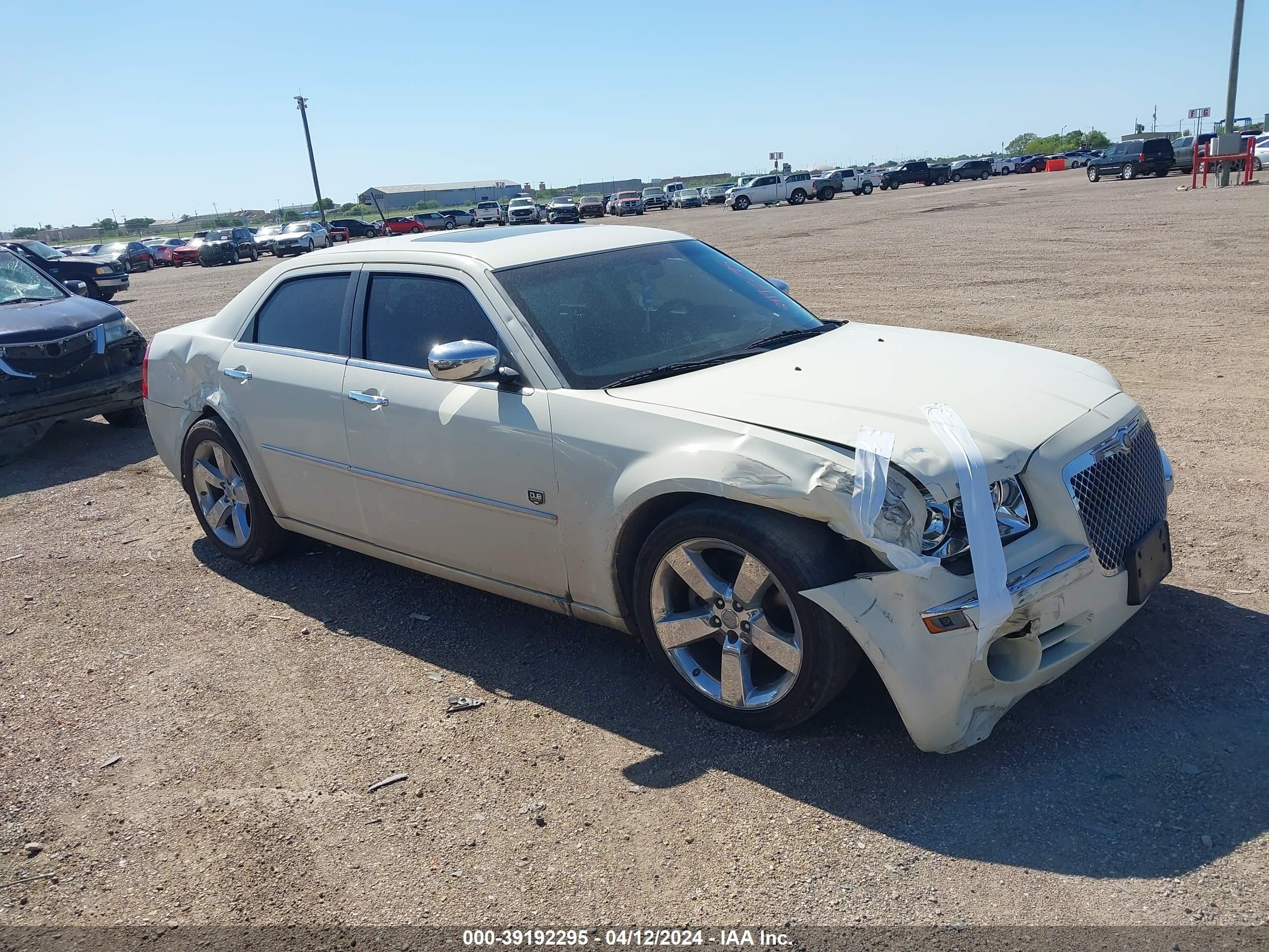 CHRYSLER 300 2008 2c3ka53gx8h319798