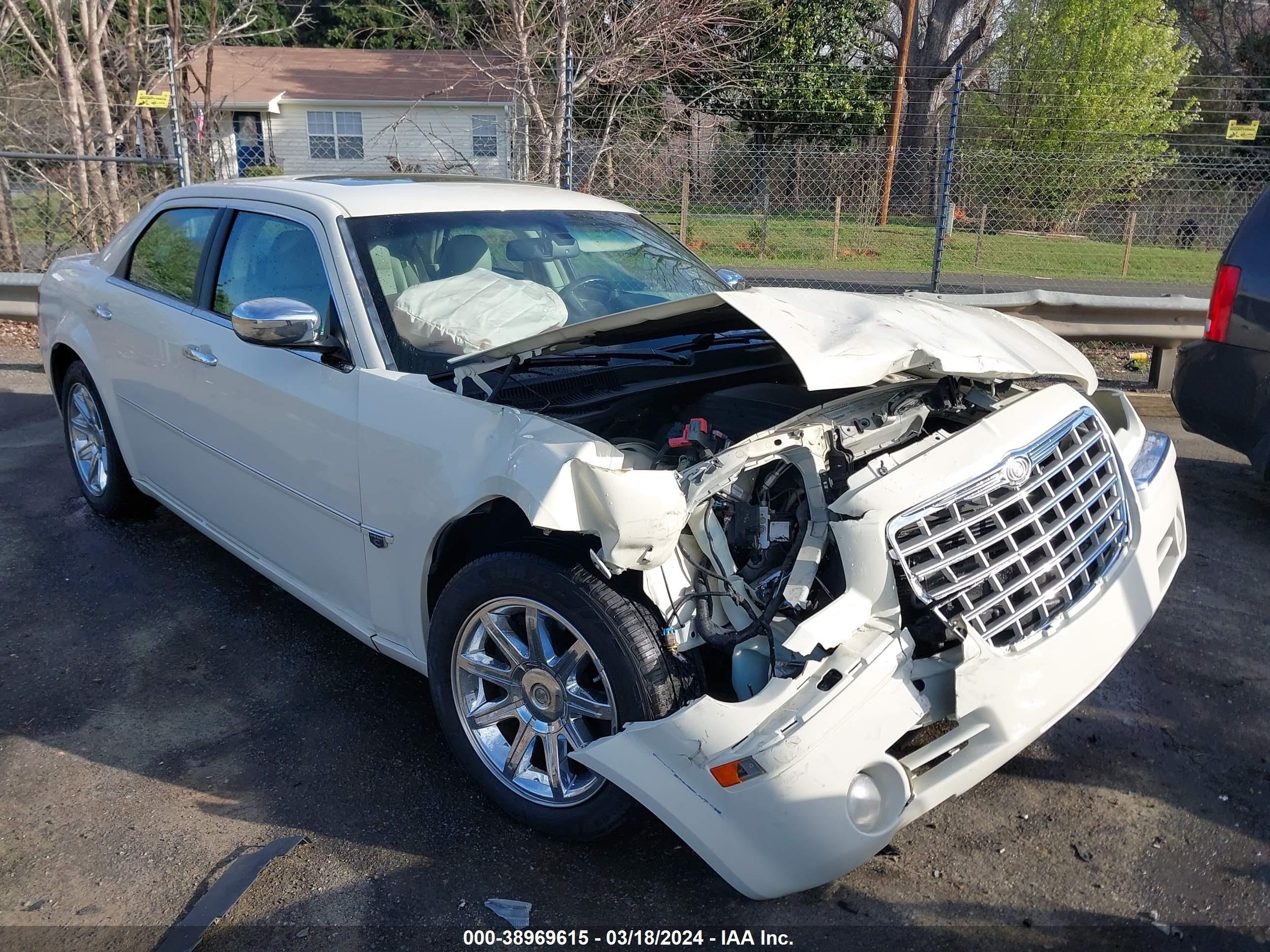 CHRYSLER 300C 2006 2c3ka63h86h451275