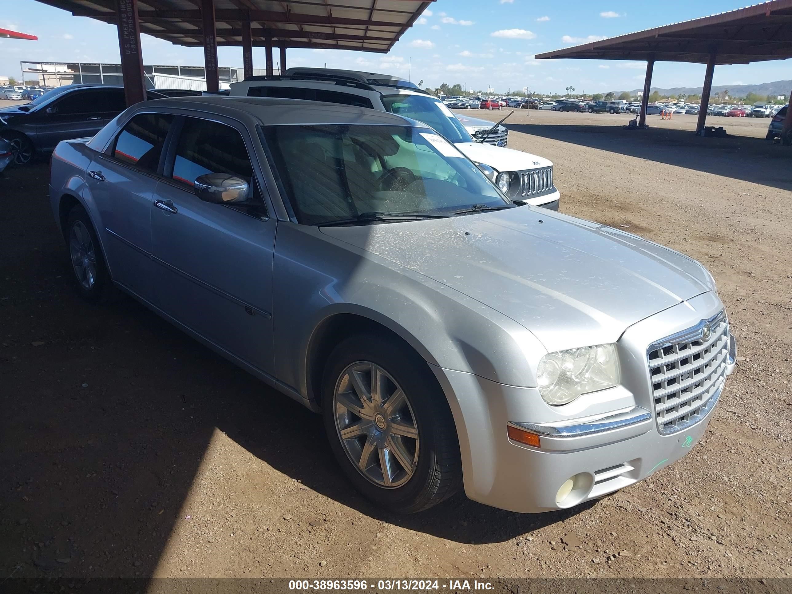 CHRYSLER 300C 2009 2c3ka63tx9h581891