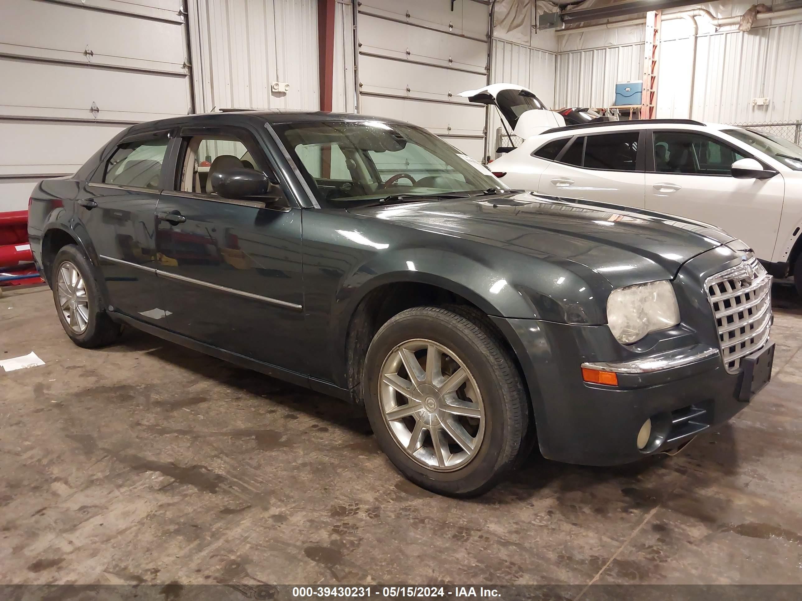 CHRYSLER 300 2008 2c3kk33g38h282689