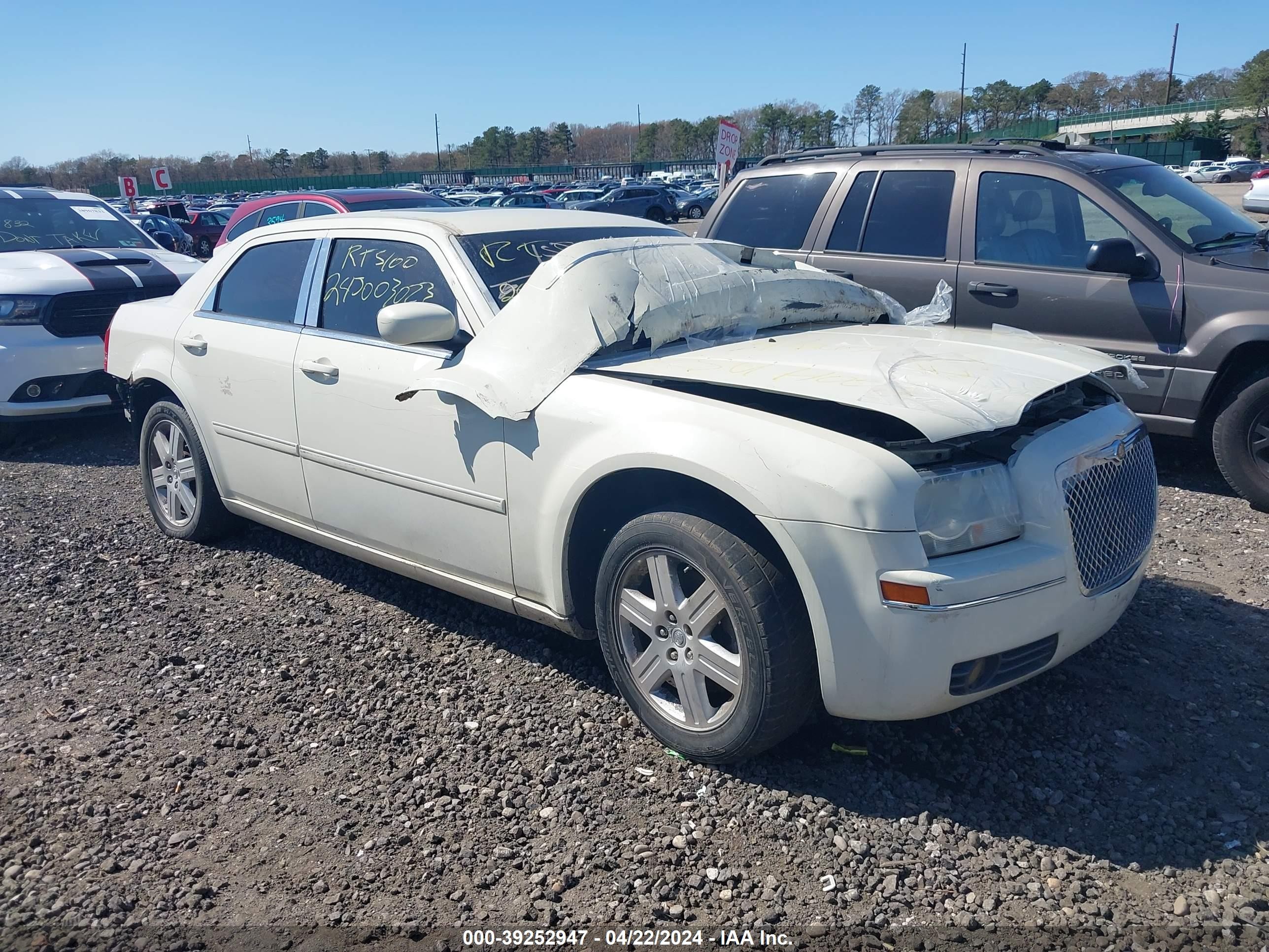 CHRYSLER 300 2006 2c3kk53g46h280698