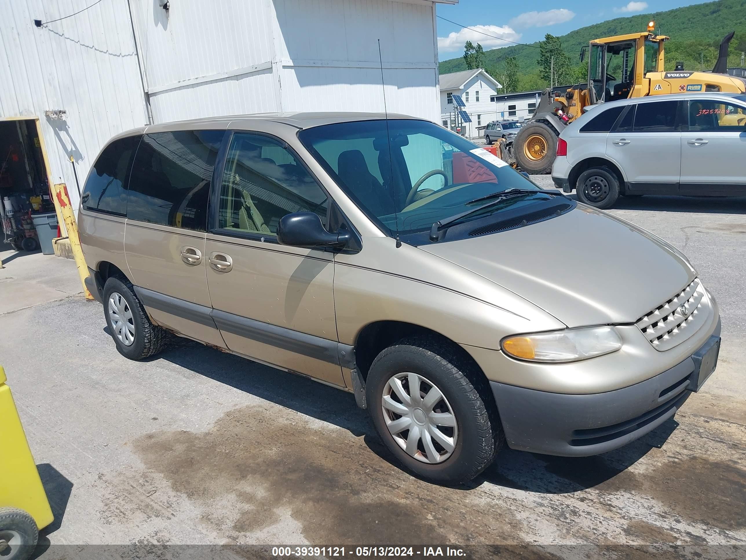 CHRYSLER VOYAGER 2000 2c4gj45g8yr697413