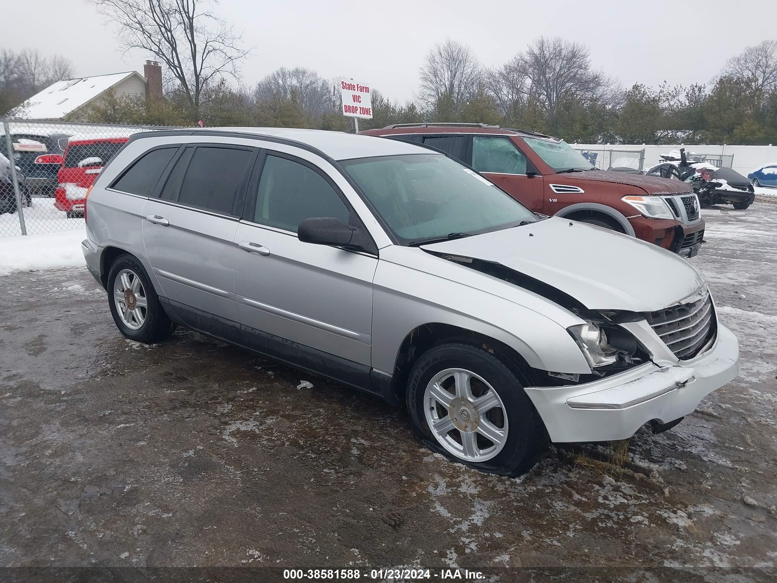 CHRYSLER PACIFICA 2004 2c4gm68434r551144