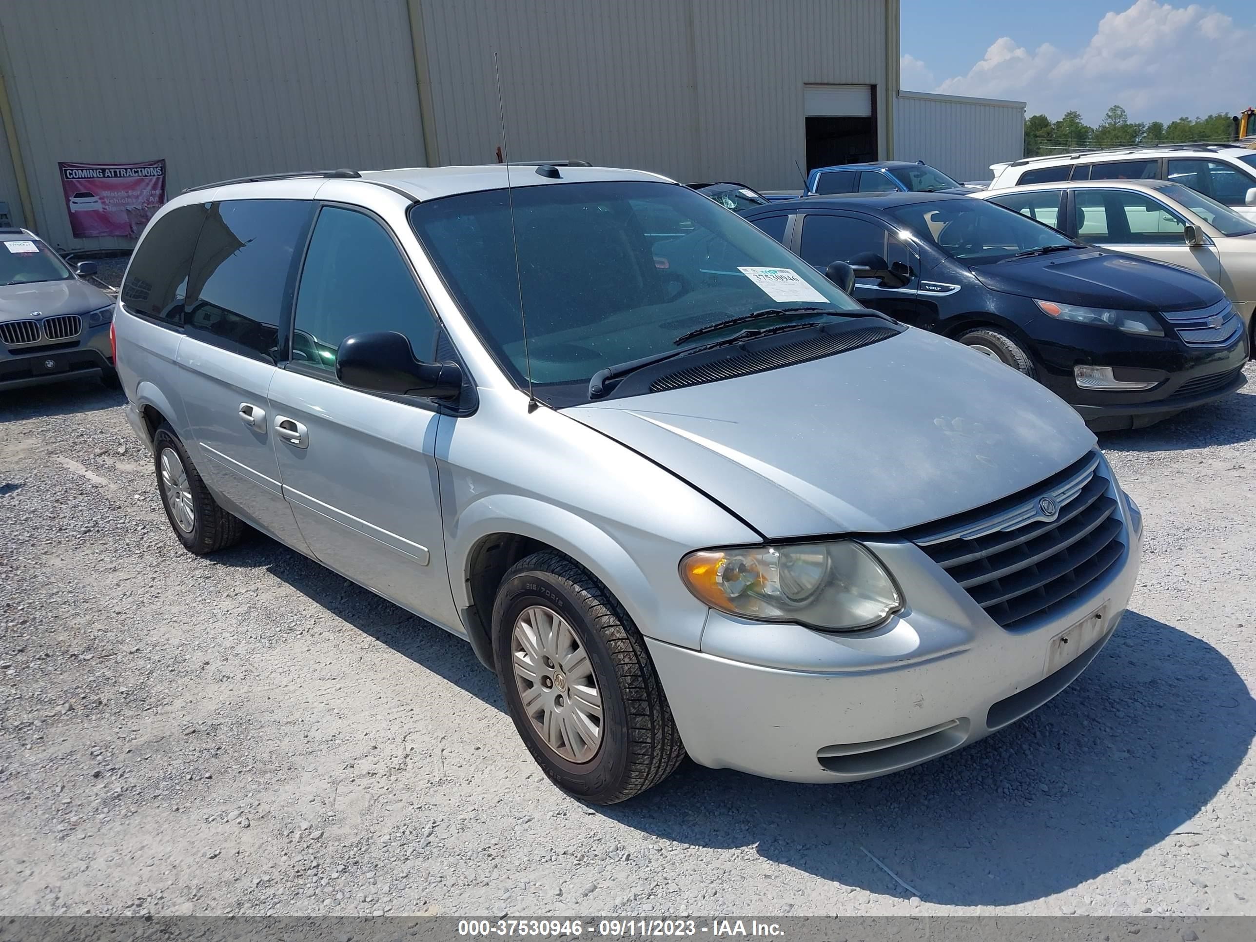 CHRYSLER TOWN & COUNTRY 2005 2c4gp44r05r440033