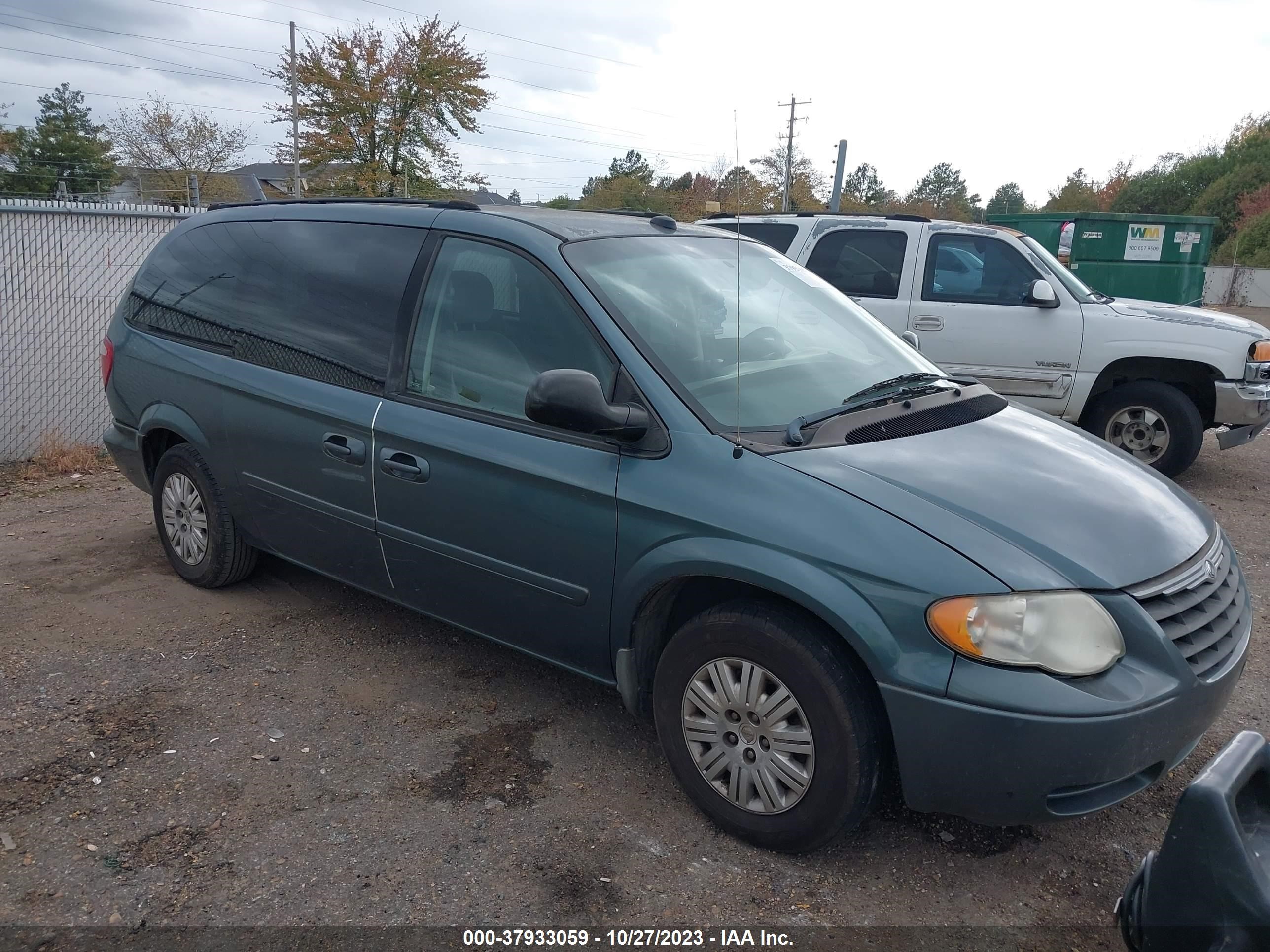 CHRYSLER TOWN & COUNTRY 2005 2c4gp44r05r519475