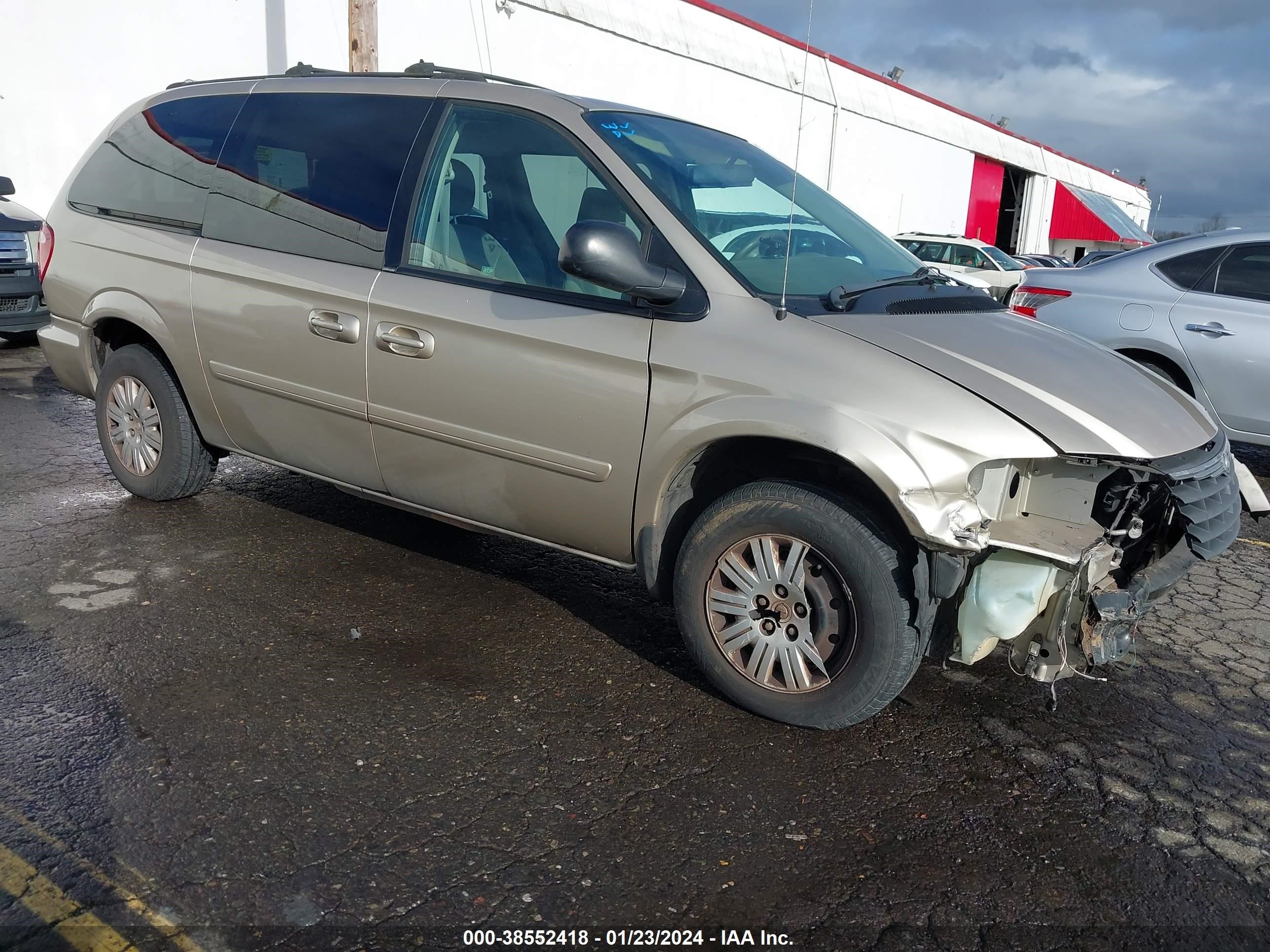 CHRYSLER TOWN & COUNTRY 2005 2c4gp44r45r269528