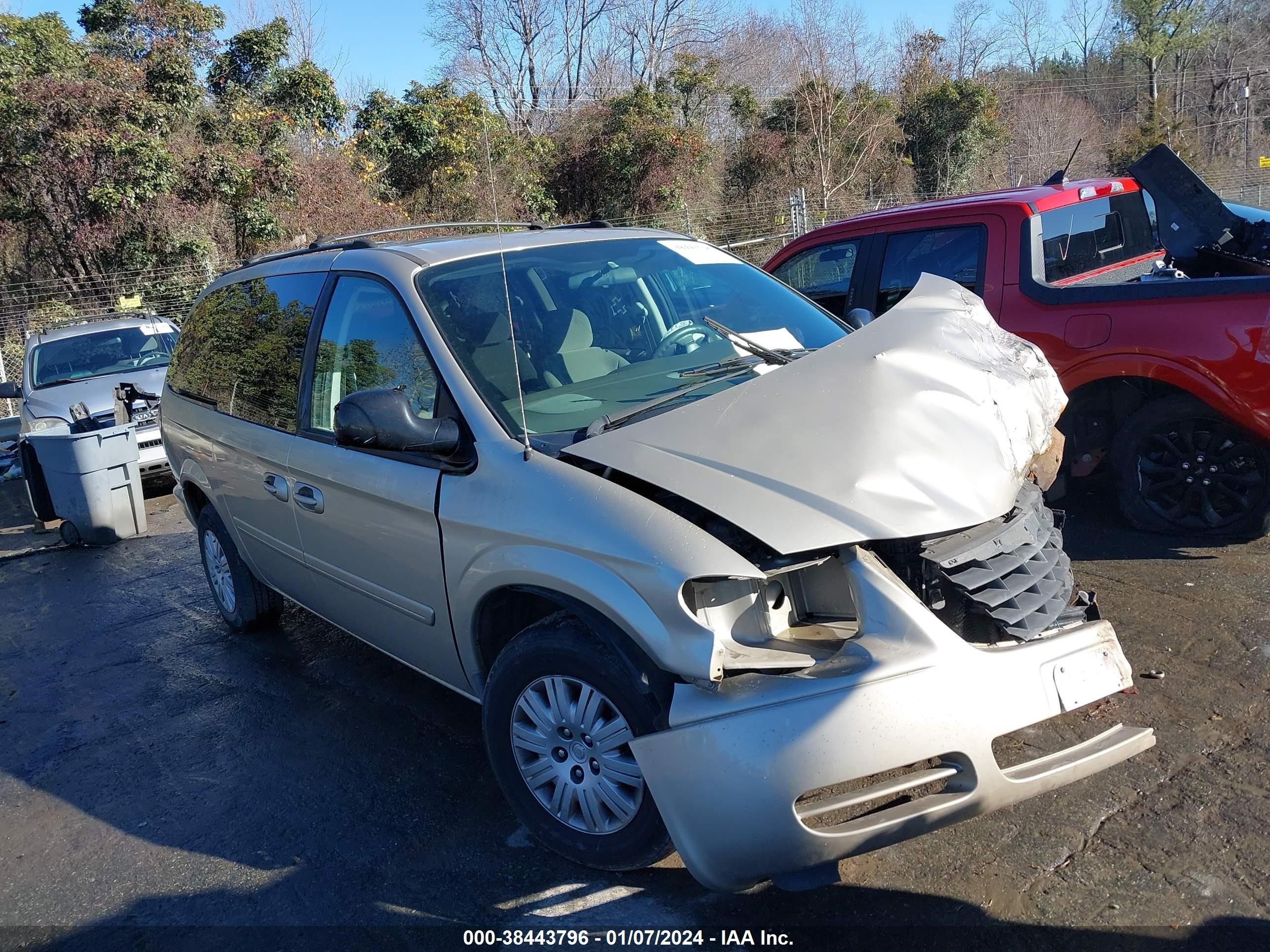 CHRYSLER TOWN & COUNTRY 2005 2c4gp44r45r575399