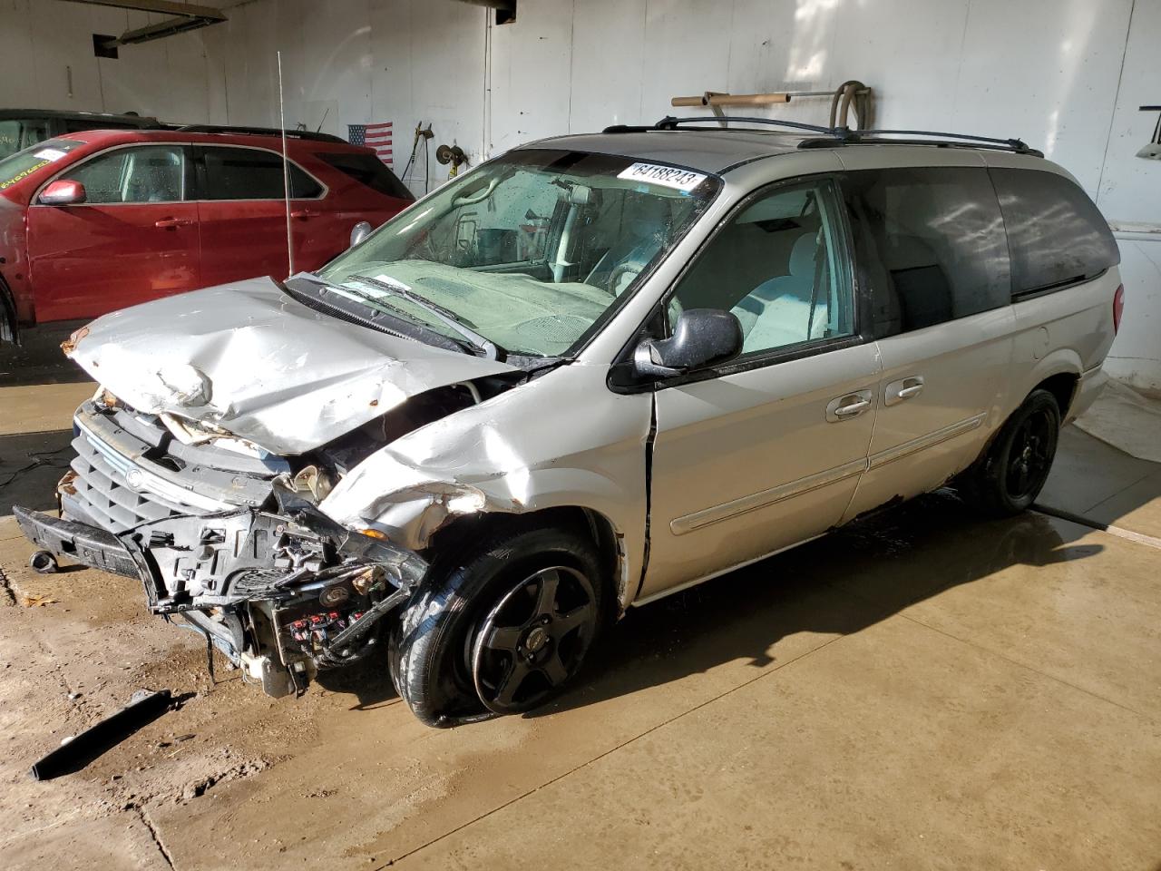 CHRYSLER TOWN & COUNTRY 2005 2c4gp54l05r468318