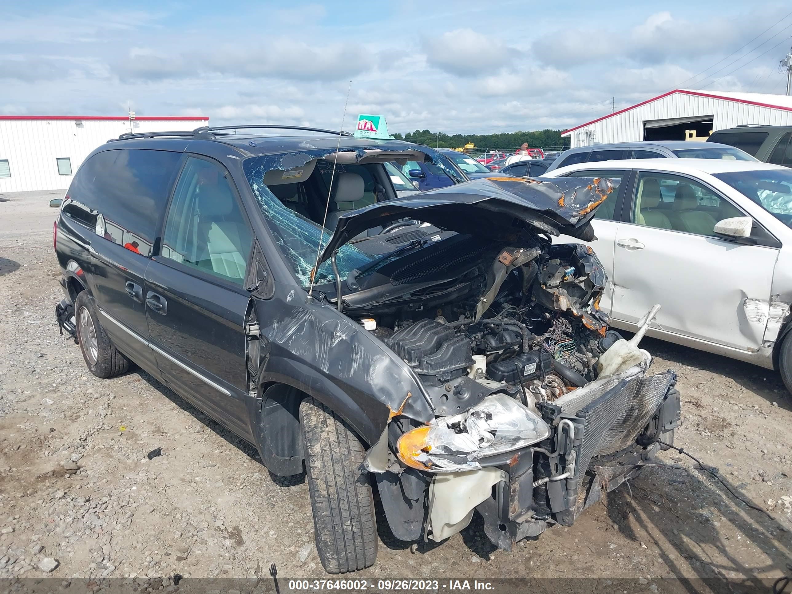 CHRYSLER TOWN & COUNTRY 2004 2c4gp54l14r518626