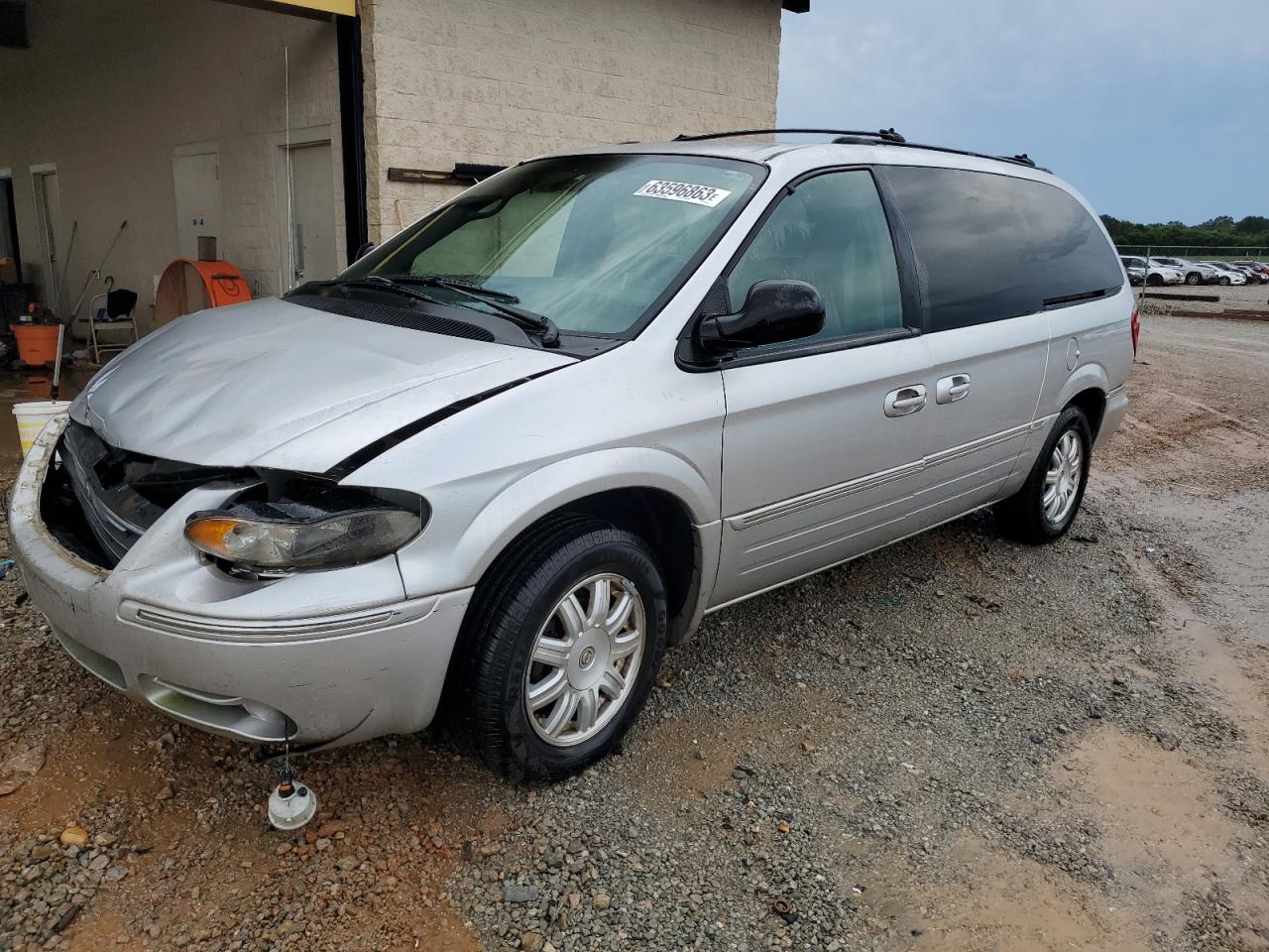 CHRYSLER TOWN & COUNTRY 2005 2c4gp54l15r119684