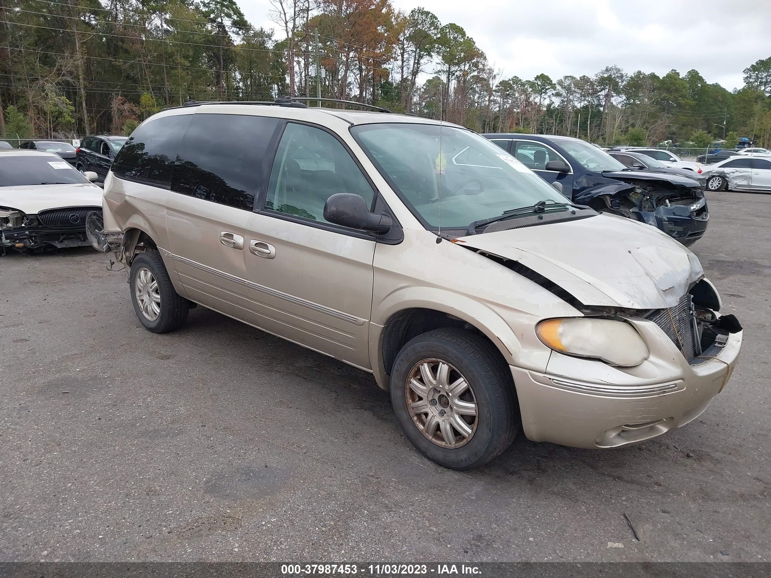 CHRYSLER TOWN & COUNTRY 2005 2c4gp54l15r280035