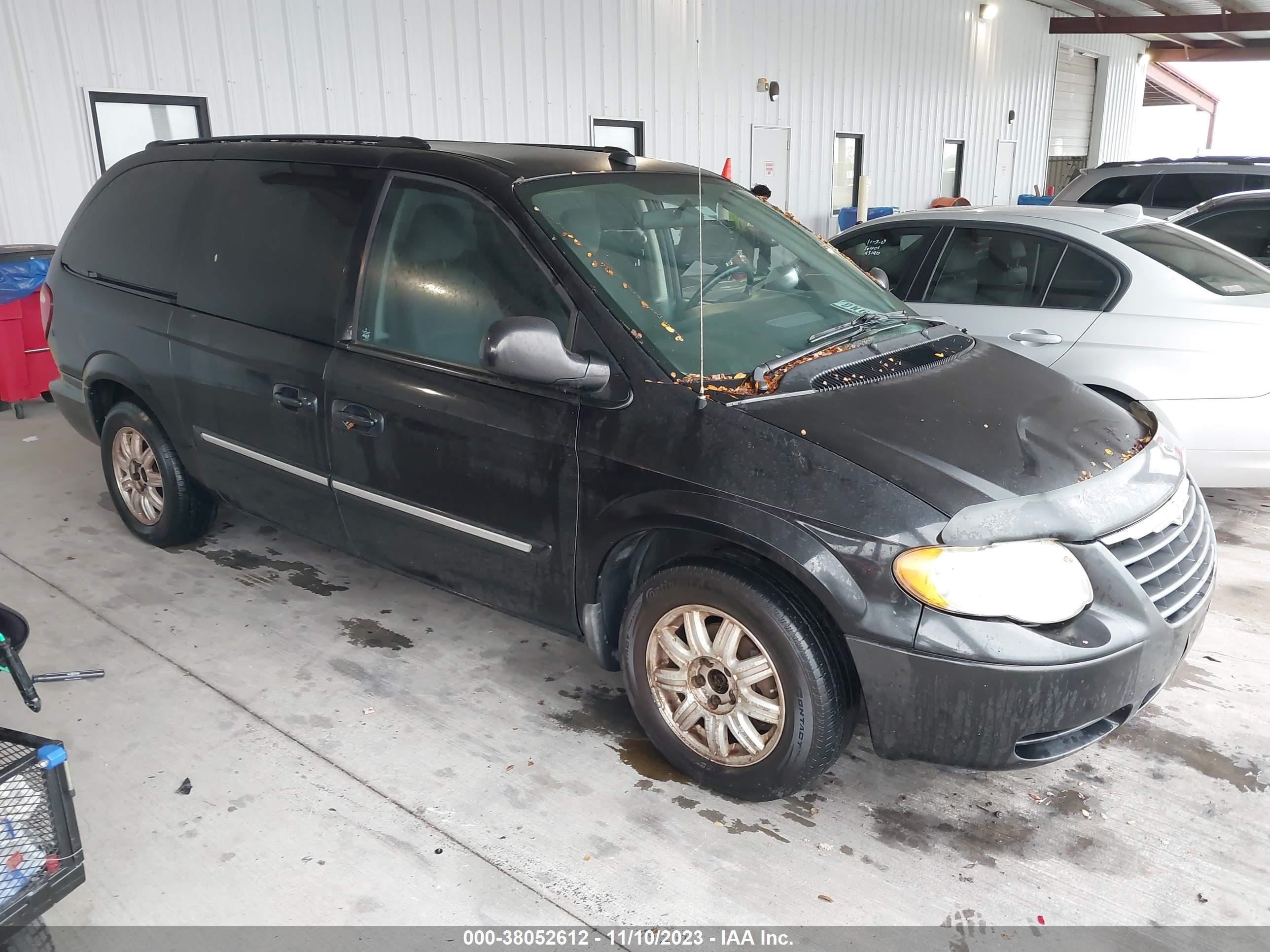 CHRYSLER TOWN & COUNTRY 2005 2c4gp54l15r505781