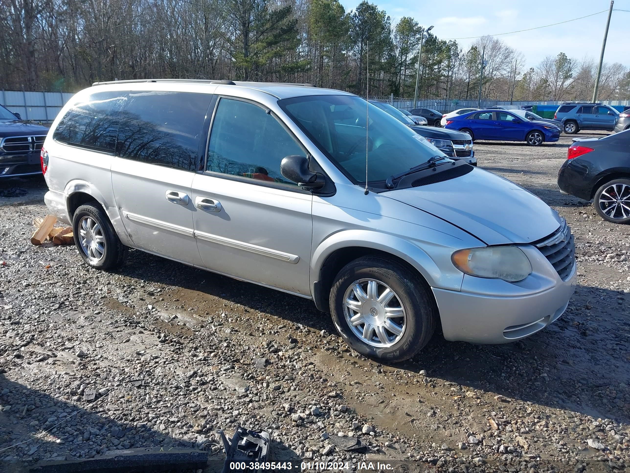 CHRYSLER TOWN & COUNTRY 2005 2c4gp54l45r184626