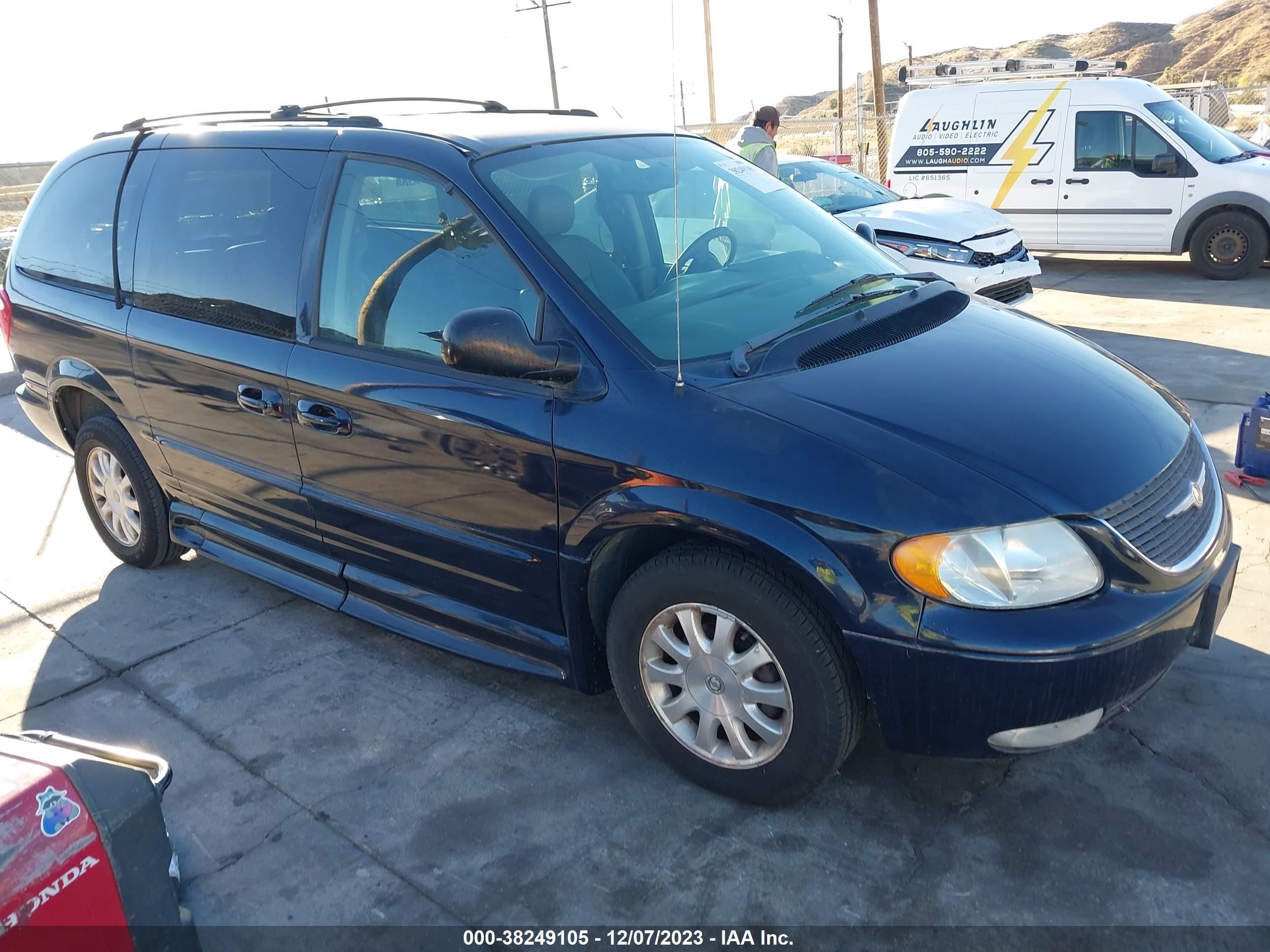 CHRYSLER TOWN & COUNTRY 2003 2c4gp54l53r360452