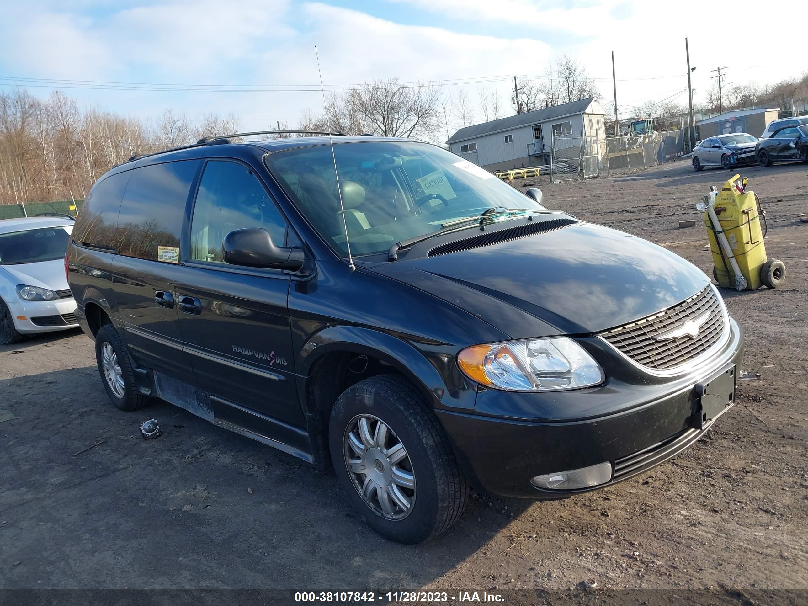 CHRYSLER TOWN & COUNTRY 2004 2c4gp54l54r608278