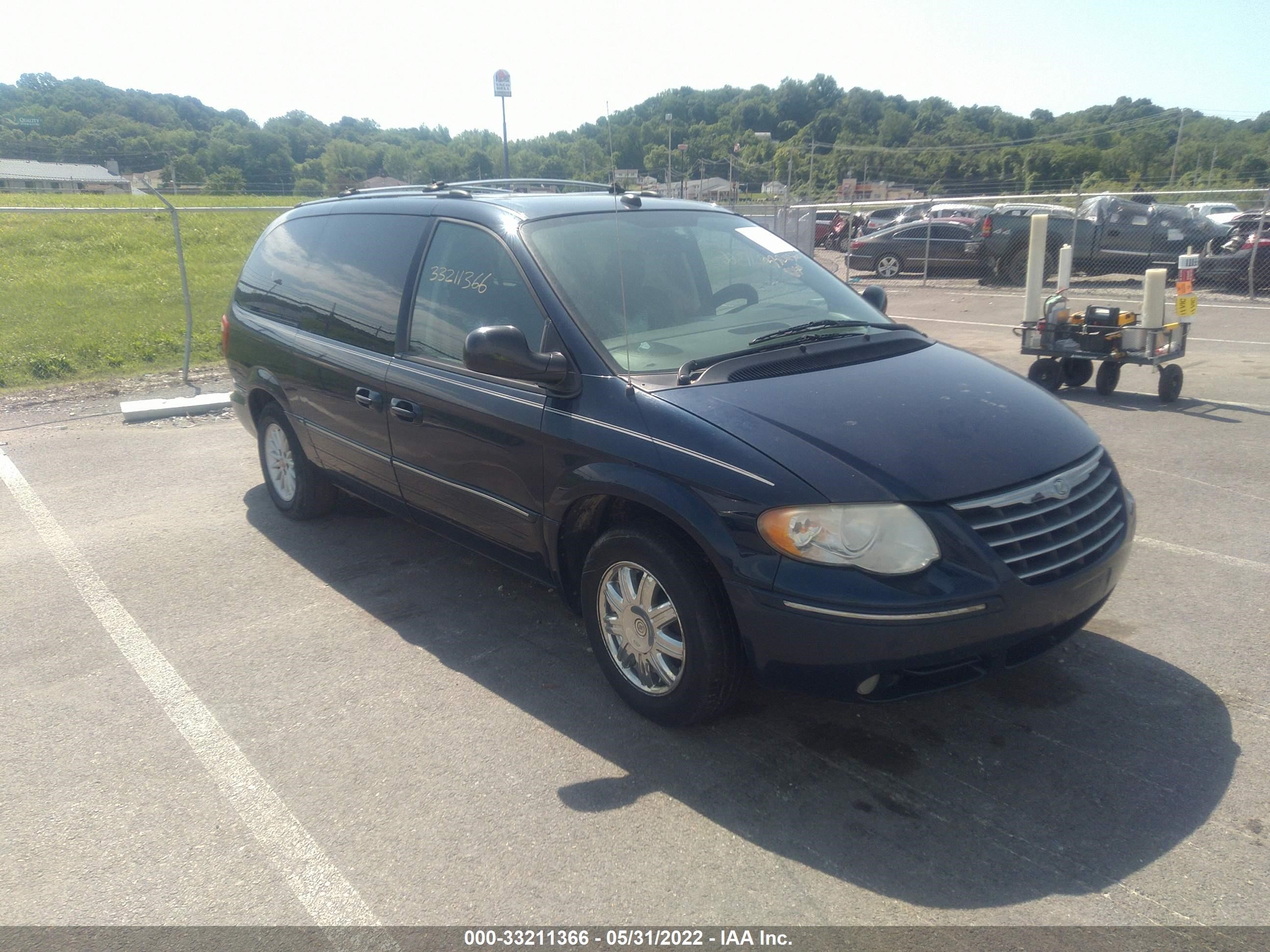 CHRYSLER TOWN & COUNTRY 2005 2c4gp64l35r490934