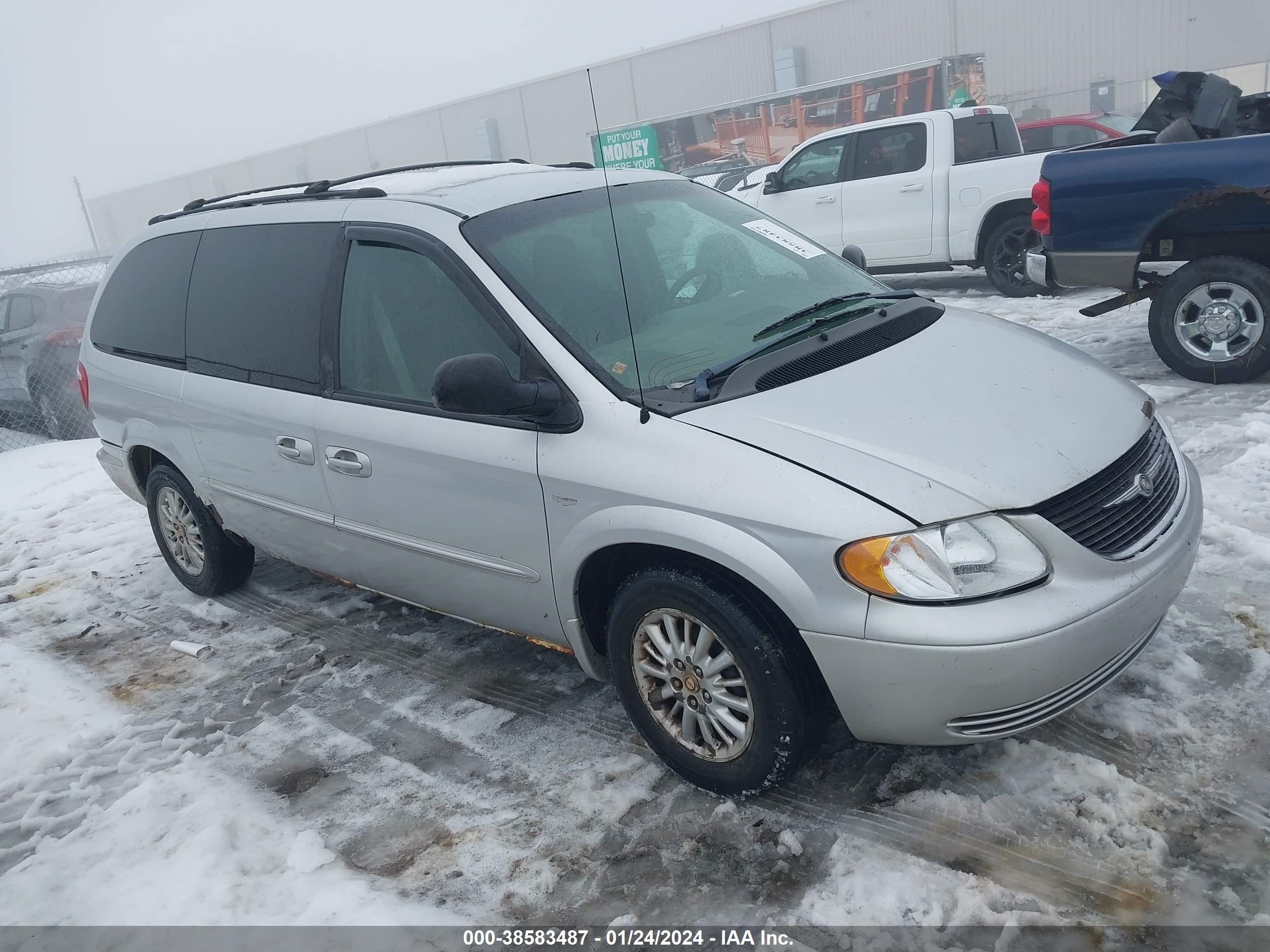 CHRYSLER TOWN & COUNTRY 2002 2c4gp74l72r716250