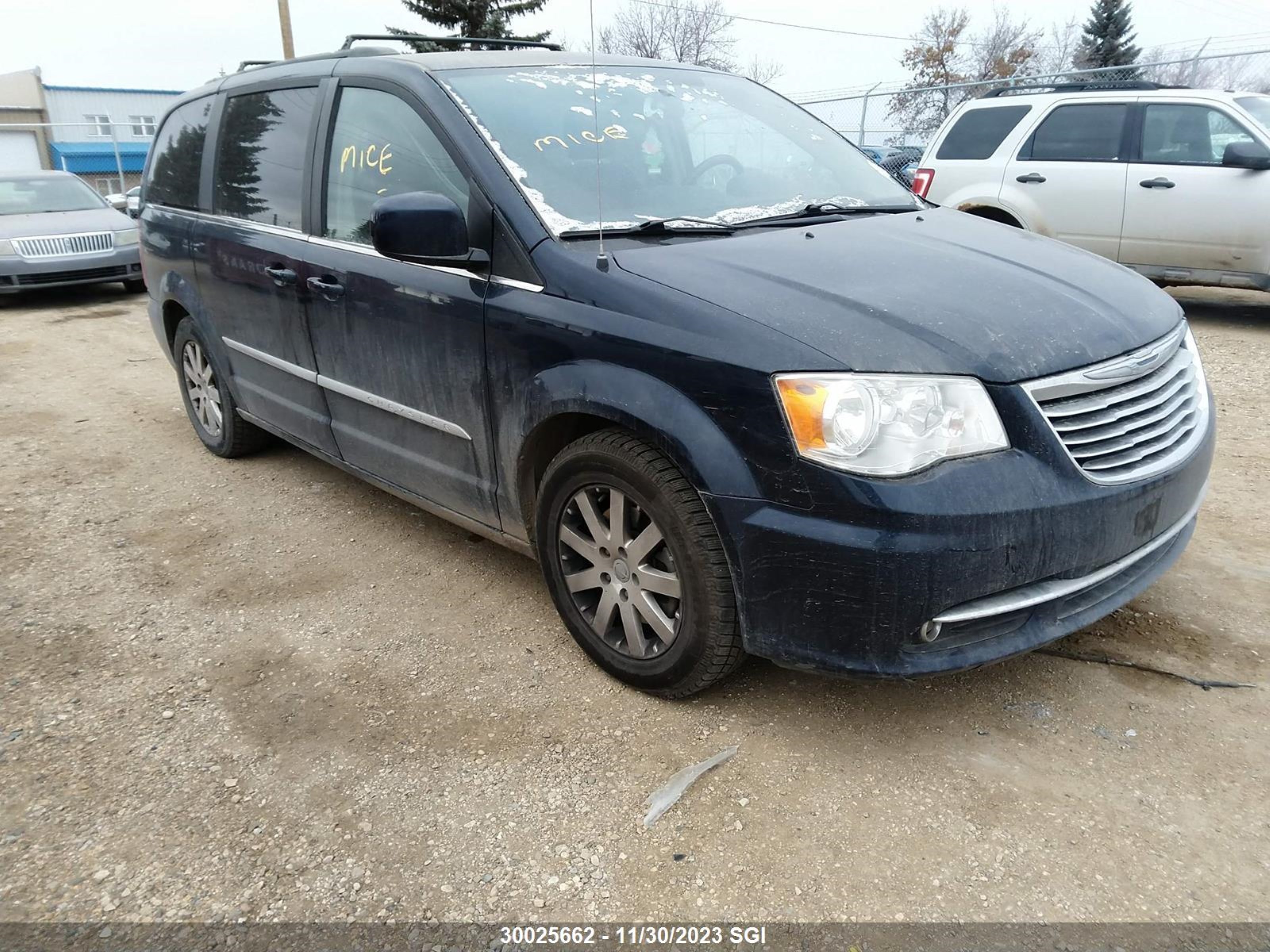 CHRYSLER TOWN & COUNTRY 2015 2c4rc1bg0fr716474