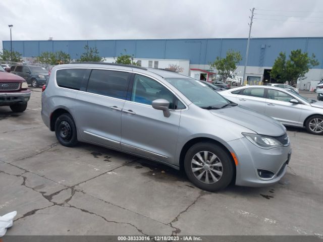 CHRYSLER PACIFICA 2017 2c4rc1bg0hr543851