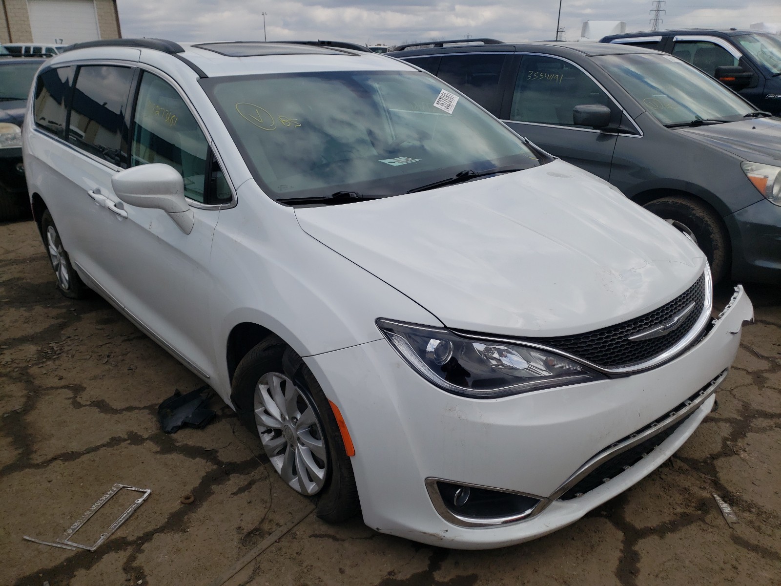 CHRYSLER PACIFICA T 2017 2c4rc1bg0hr734587