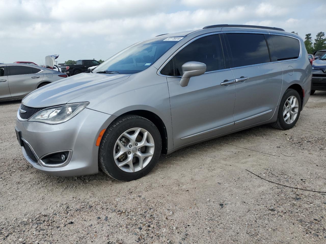 CHRYSLER PACIFICA 2017 2c4rc1bg0hr803892