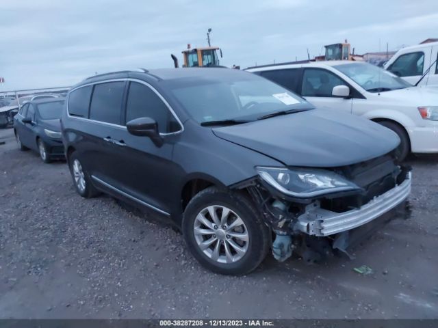 CHRYSLER PACIFICA 2018 2c4rc1bg0jr214332