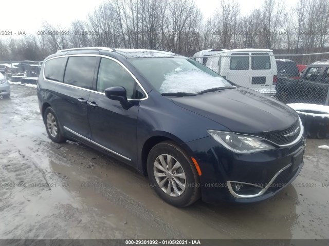 CHRYSLER PACIFICA 2018 2c4rc1bg0jr317850